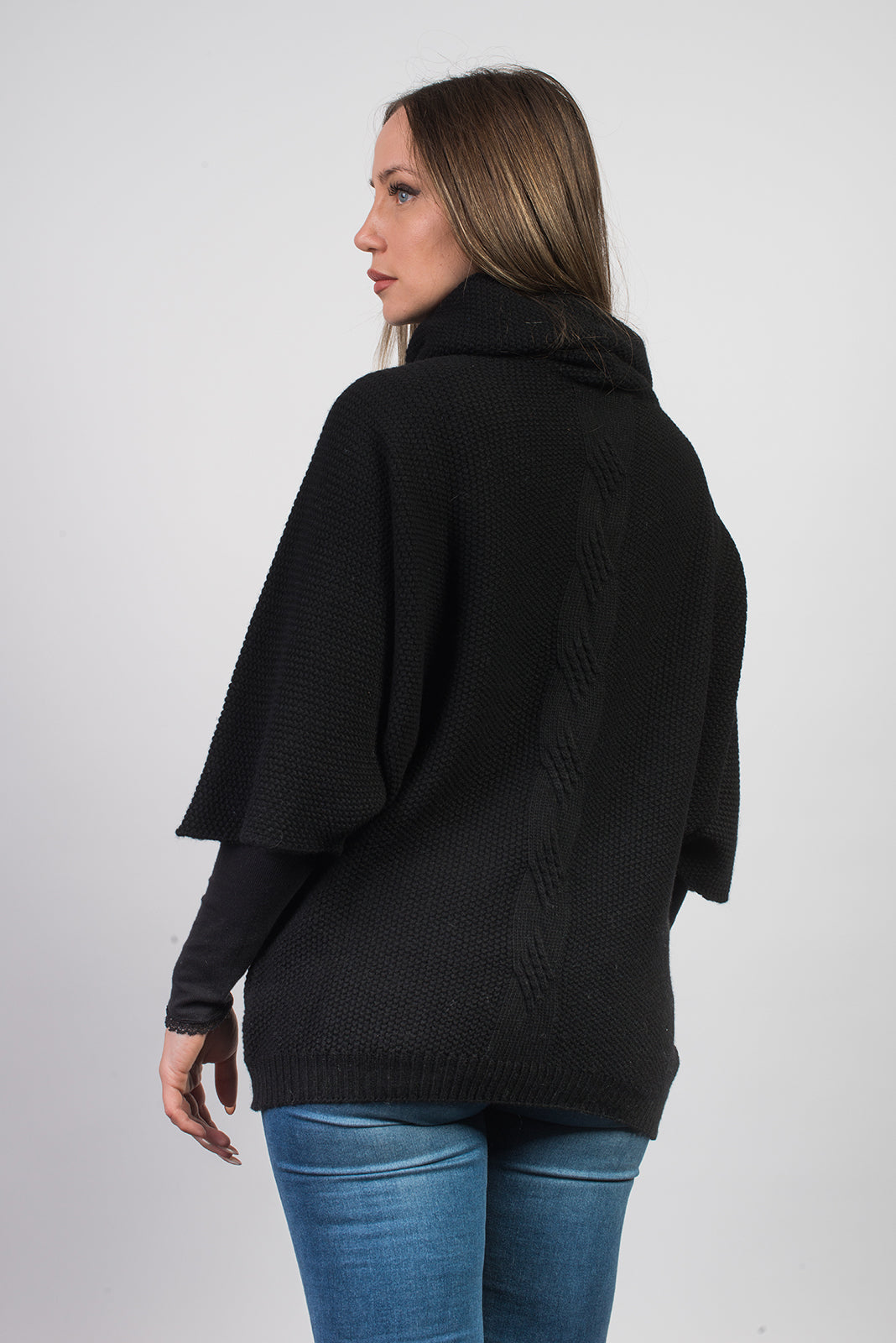 Women's cable-knit cashmere blend sweater, colour Black, view 3 | Dalle Piane Cashmere