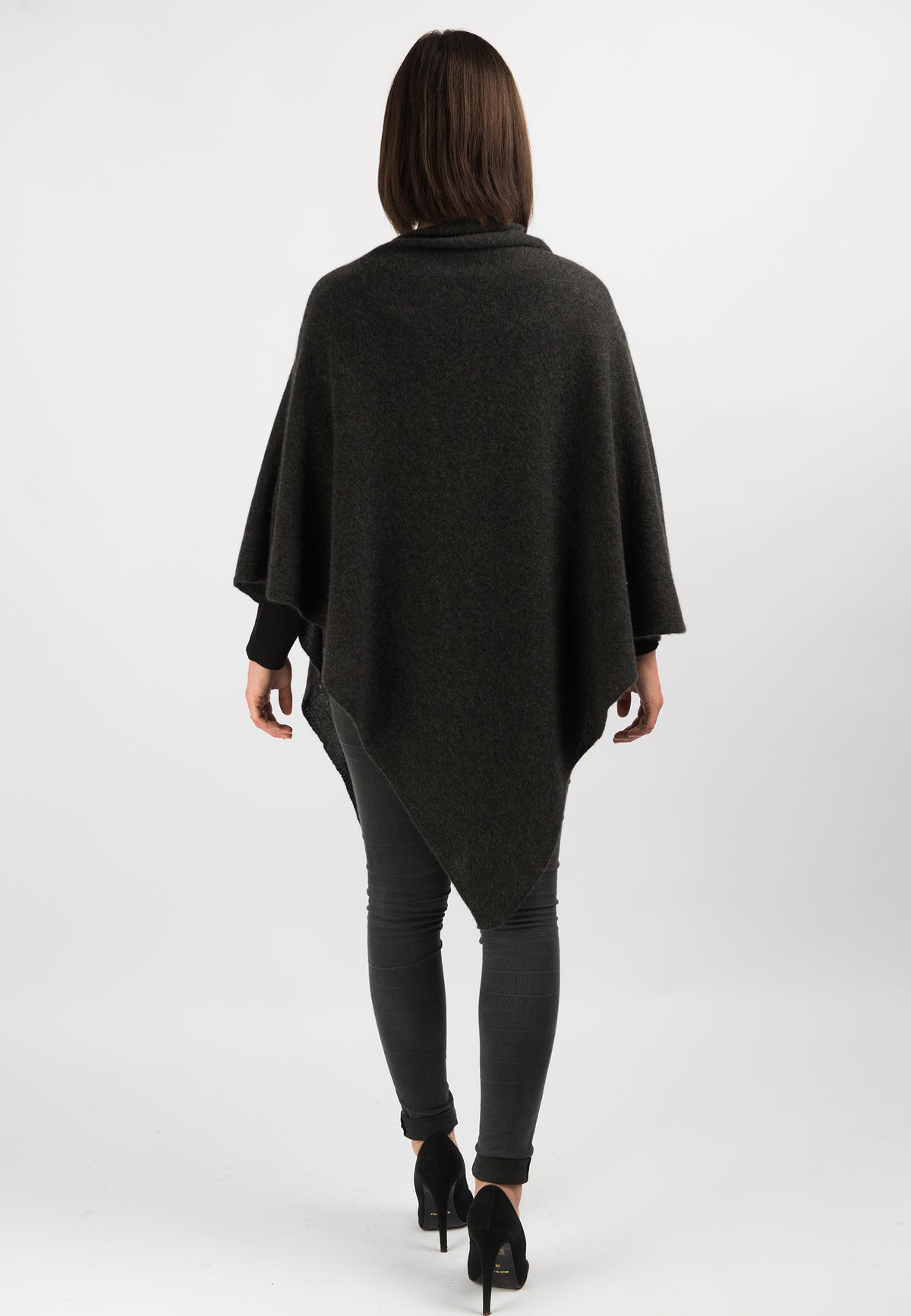 100% cashmere poncho, colour Anthracite, view 3 | Dalle Piane Cashmere