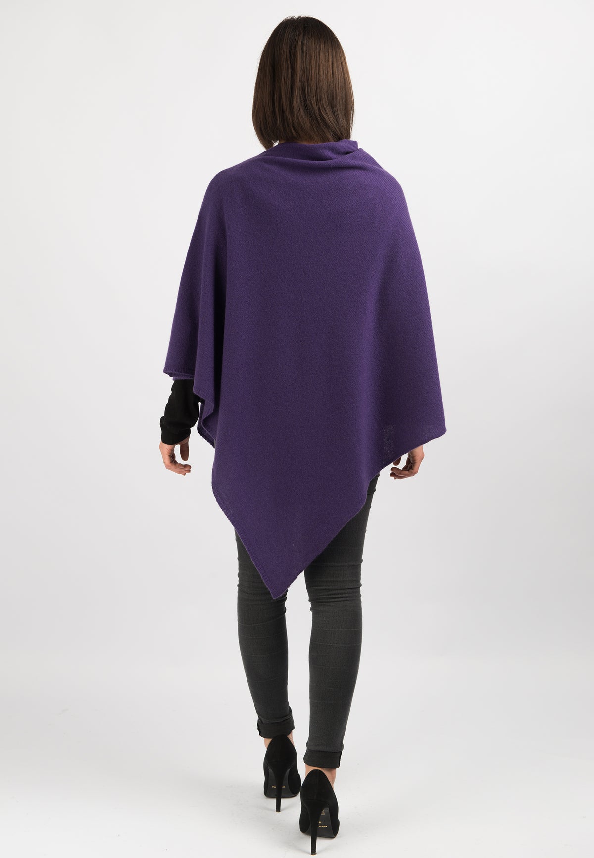 100% cashmere poncho, colour Purple, view 3 | Dalle Piane Cashmere
