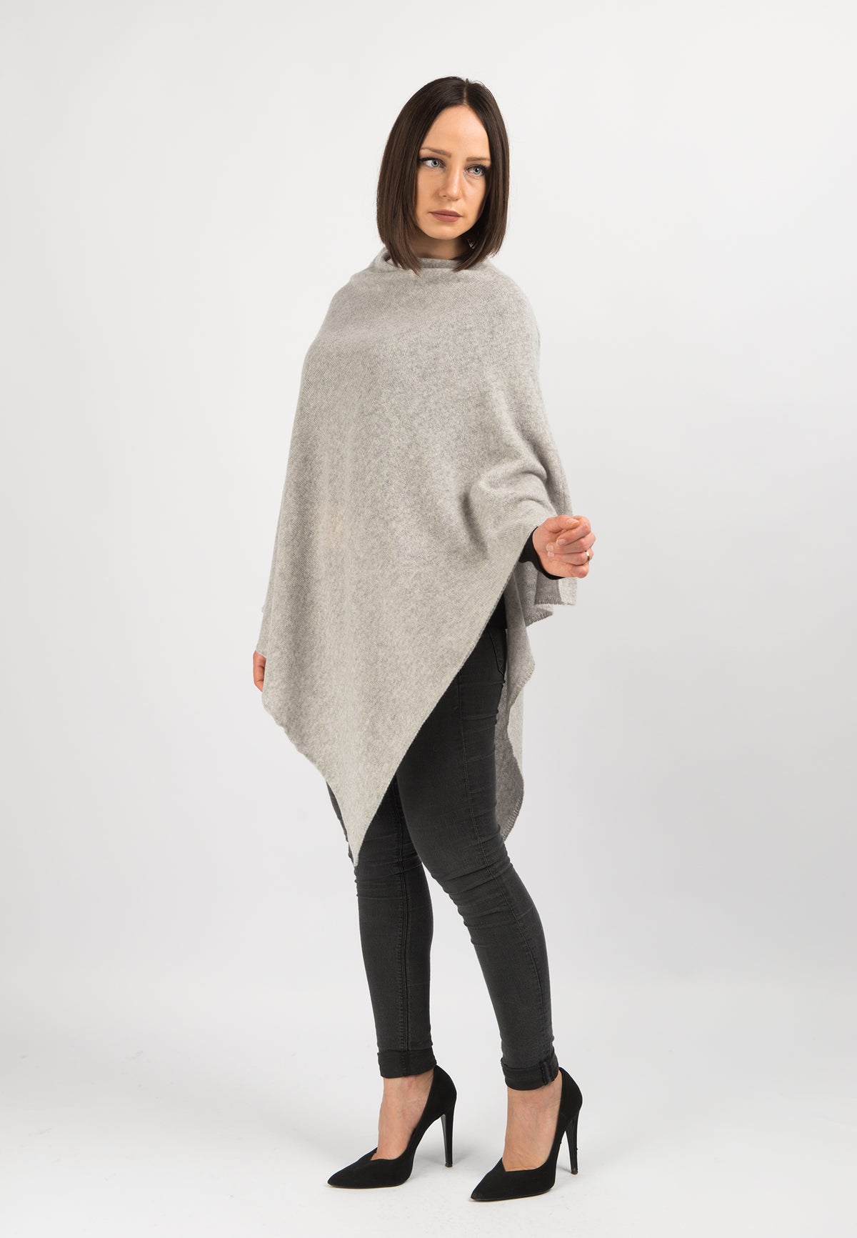100% cashmere poncho, colour Grey, view 2 | Dalle Piane Cashmere