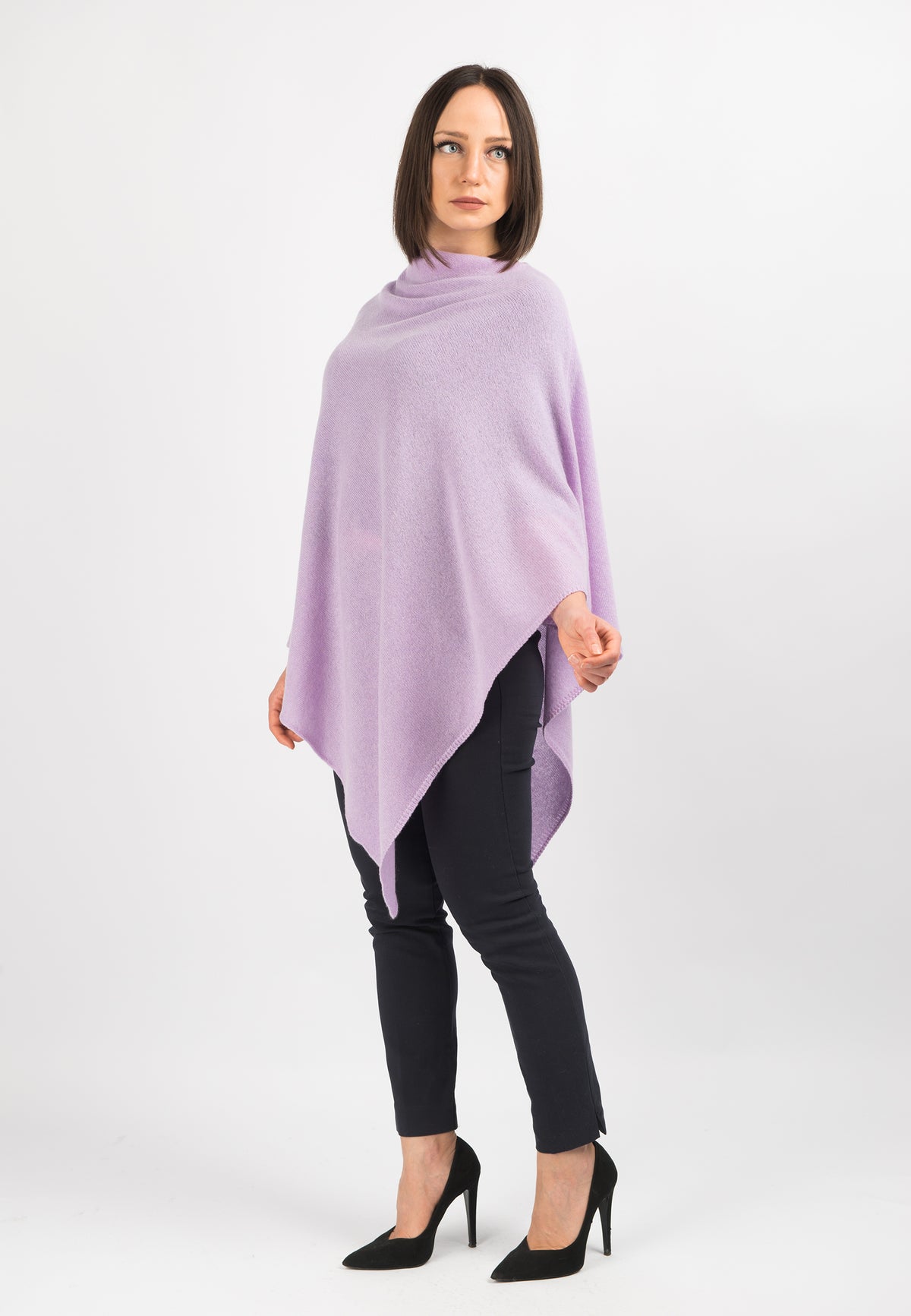 100% cashmere poncho, colour Lilac, view 2 | Dalle Piane Cashmere