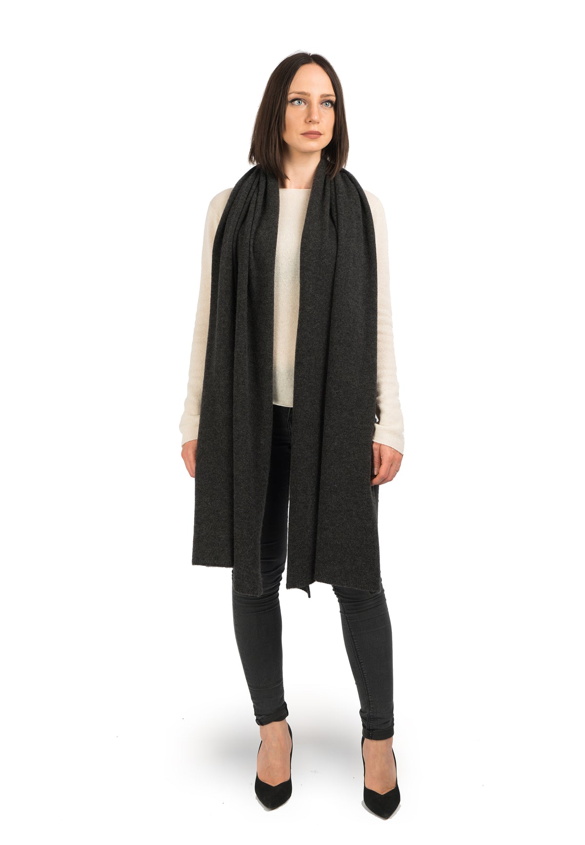 Women's 100% cashmere wrap, colour Anthracite, view 2 | Dalle Piane Cashmere