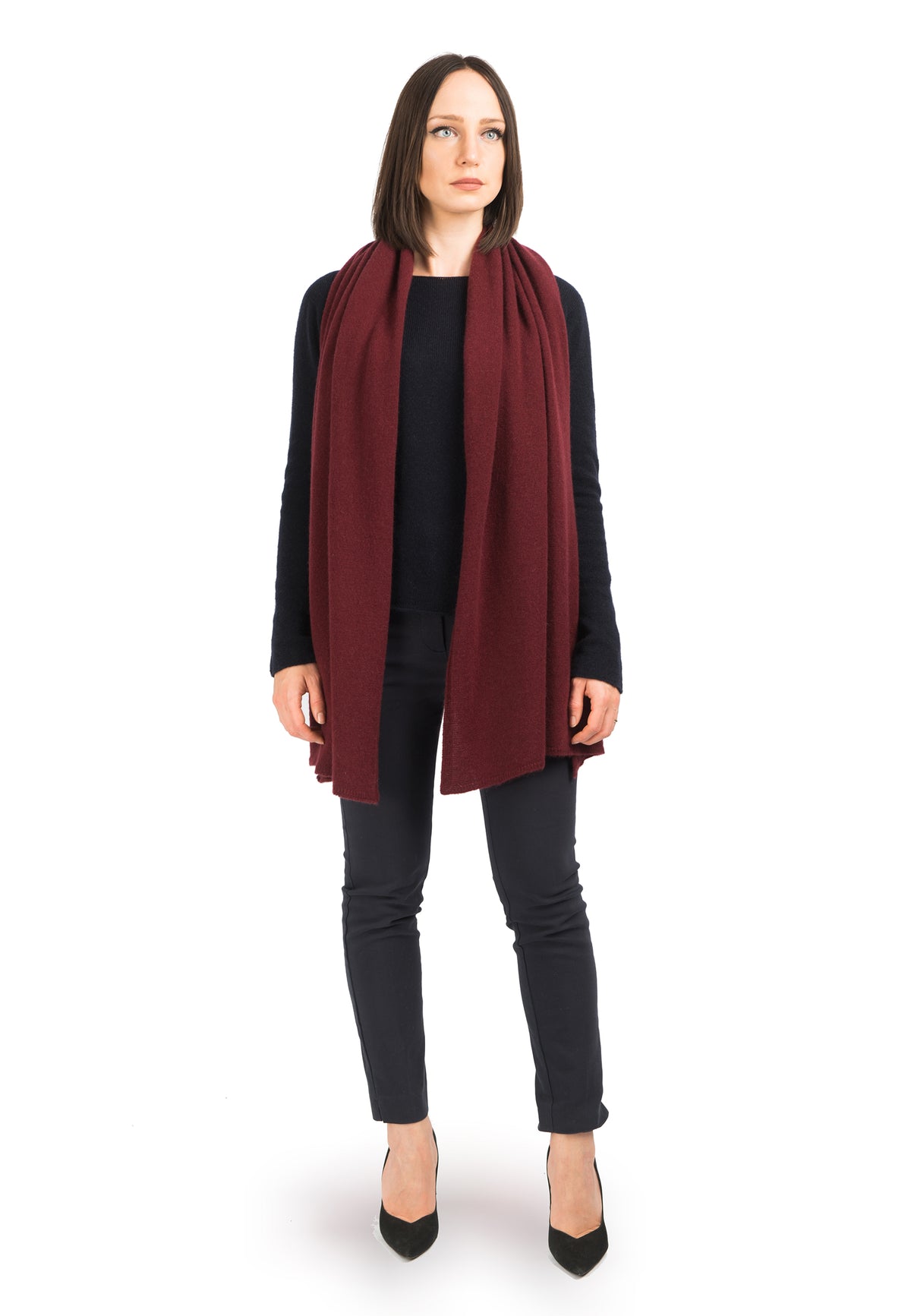 Women's 100% cashmere wrap, colour Bordeaux, view 2 | Dalle Piane Cashmere