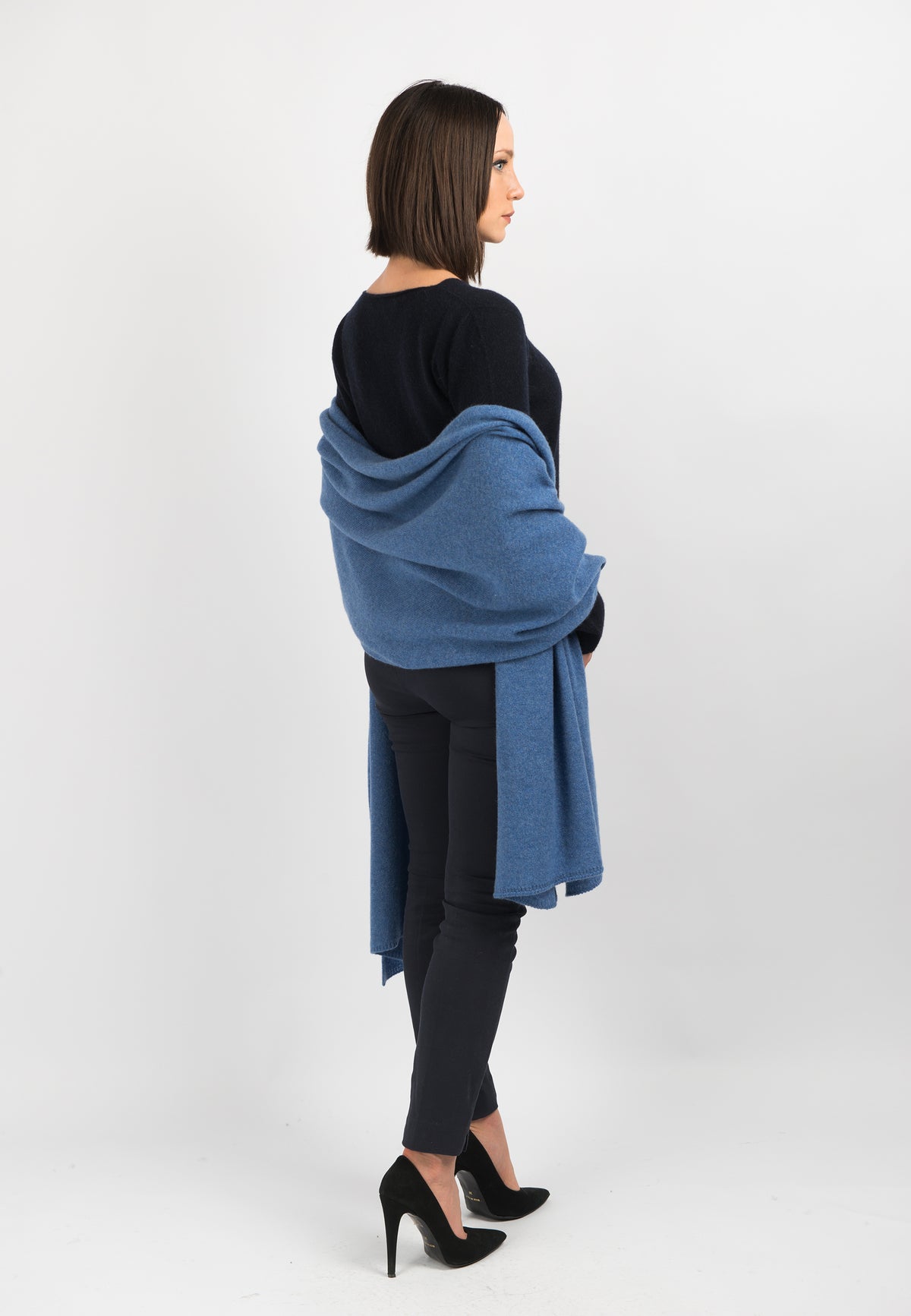 Women's 100% cashmere wrap, colour Light Blue, view 3 | Dalle Piane Cashmere