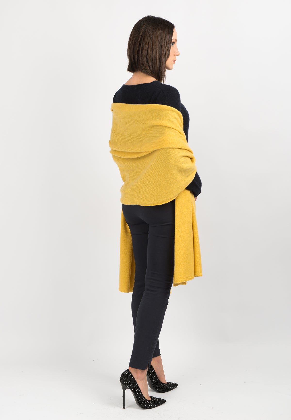 Women's 100% cashmere wrap, colour Yellow, view 3 | Dalle Piane Cashmere