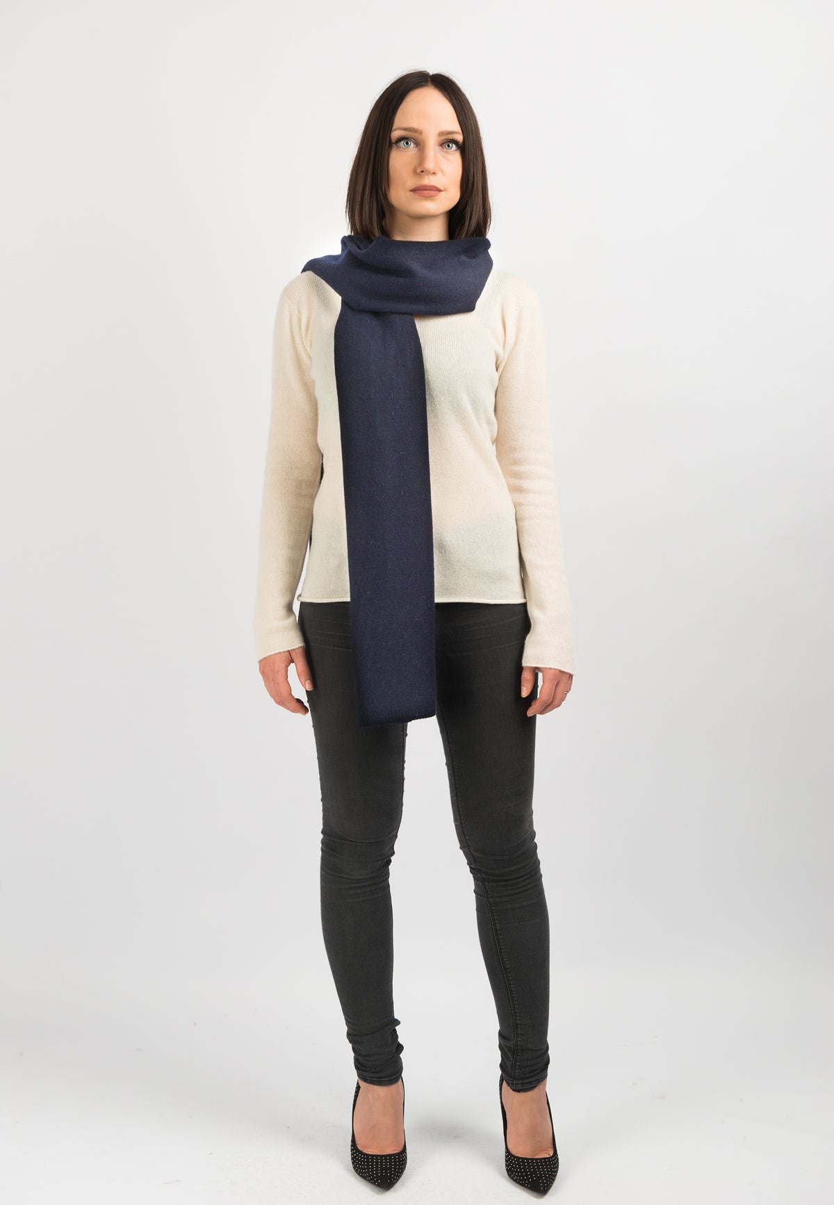 Women's wide 100% cashmere scarf, colour Blue, view 2 | Dalle Piane Cashmere