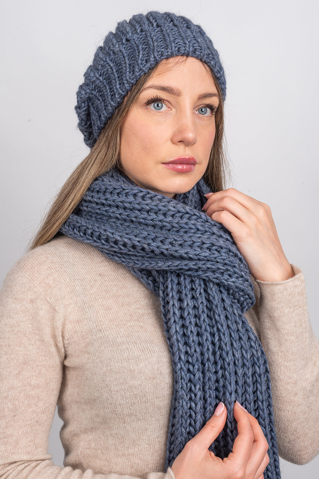 Women's fisherman's rib beanie, colour Moka, view 4 | Dalle Piane Cashmere