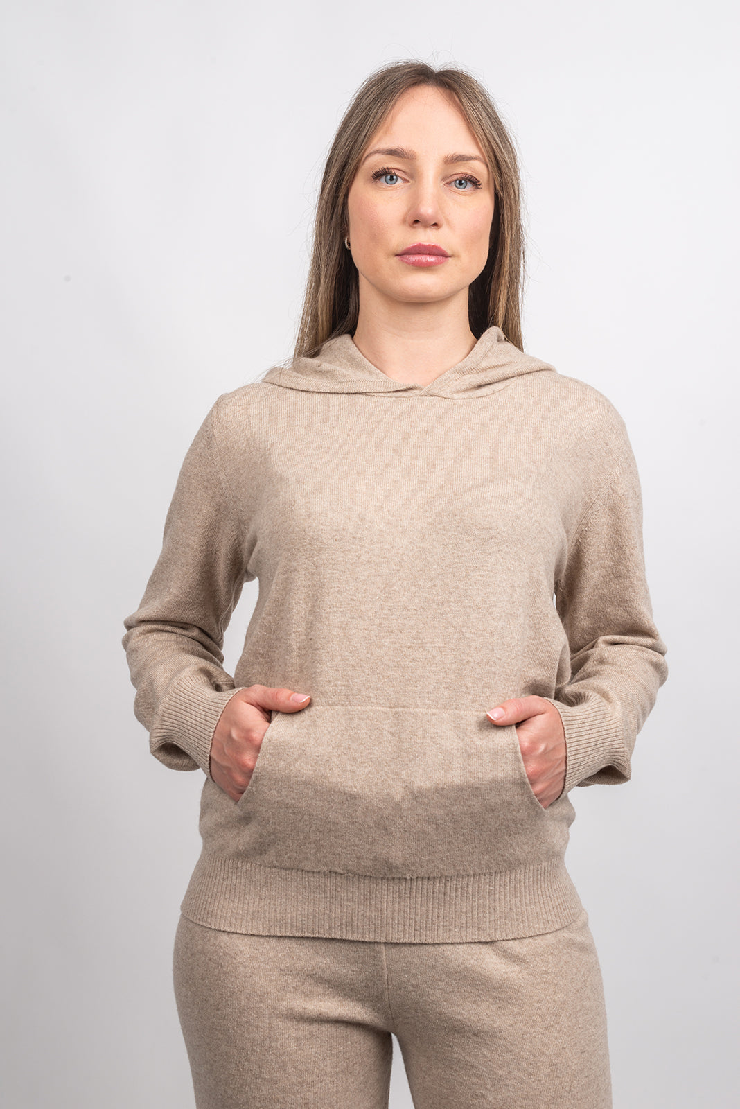 Women's hooded cashmere blend sweatshirt, colour Beige, view 2 | Dalle Piane Cashmere