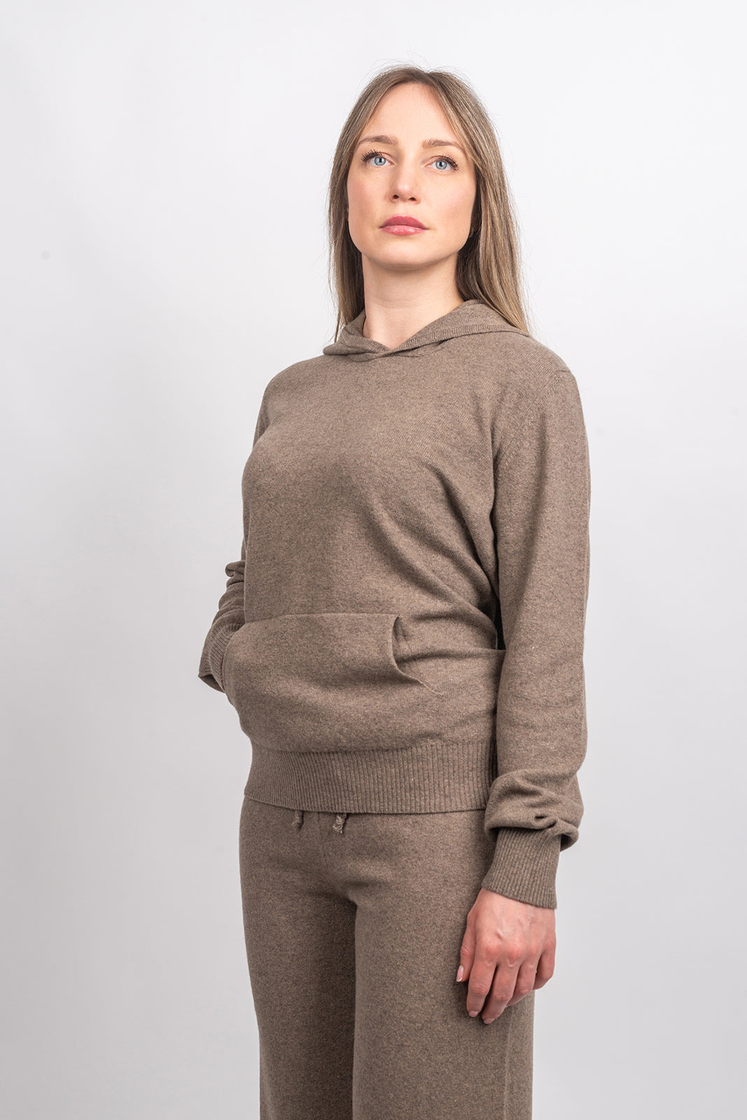 Women's hooded cashmere blend sweatshirt, colour Mink, view 3 | Dalle Piane Cashmere