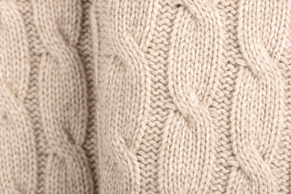 Cable-knit 100% cashmere throw, colour Beige, view 2 | Dalle Piane Cashmere