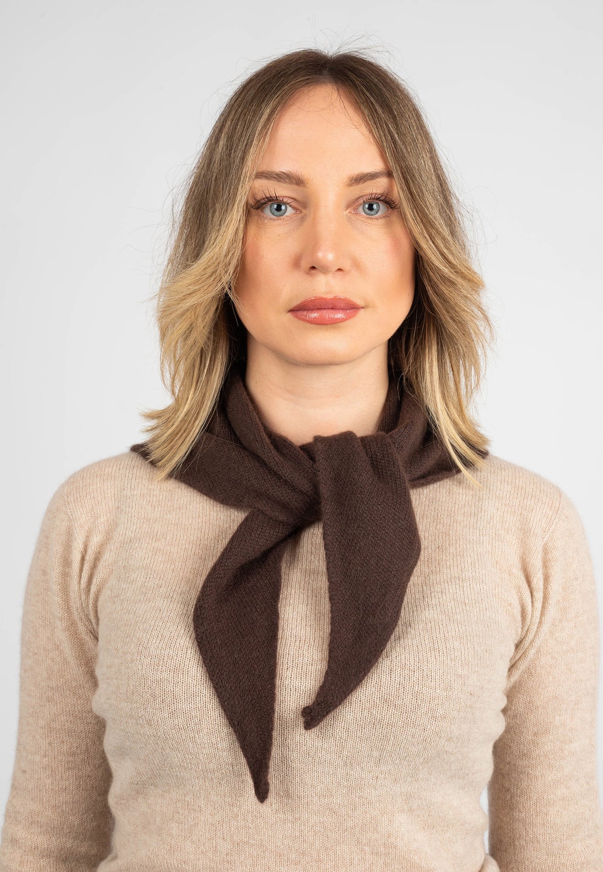 Women's 100% cashmere triangle scarf, colour Brown, view 3 | Dalle Piane Cashmere