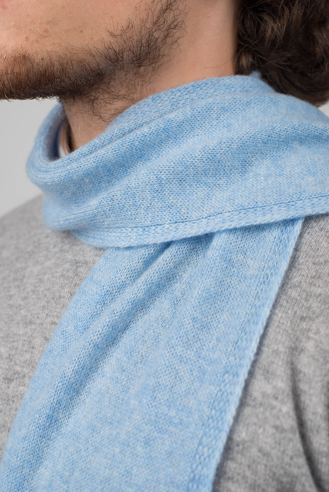 Men's 100% cashmere skinny scarf, colour Sky, view 3 | Dalle Piane Cashmere