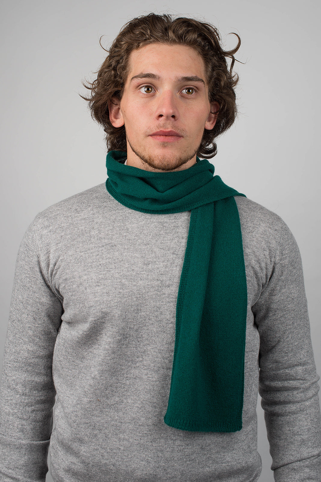 Men's 100% cashmere skinny scarf, colour Green, view 2 | Dalle Piane Cashmere