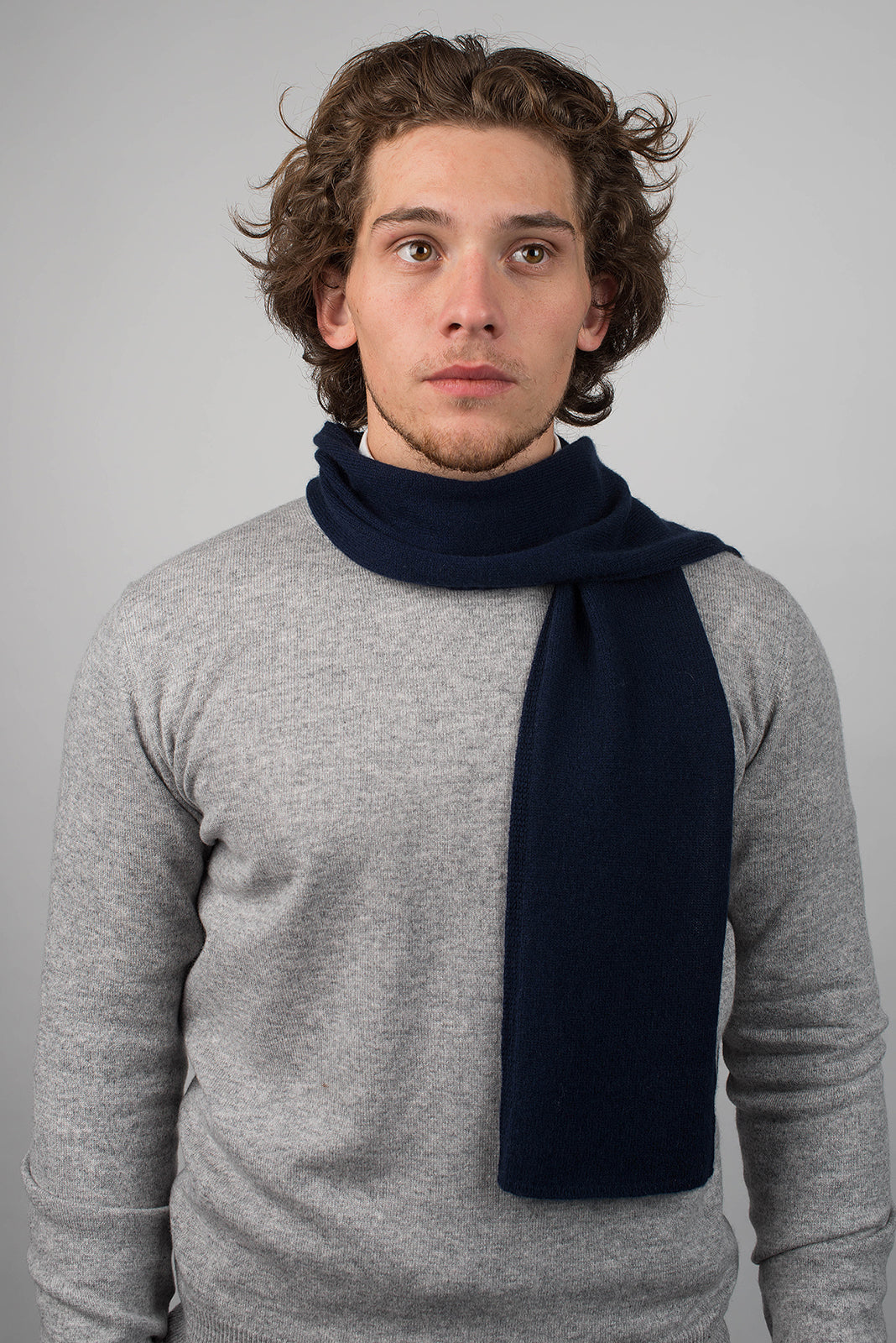 Men's 100% cashmere skinny scarf, colour Blue, view 2 | Dalle Piane Cashmere