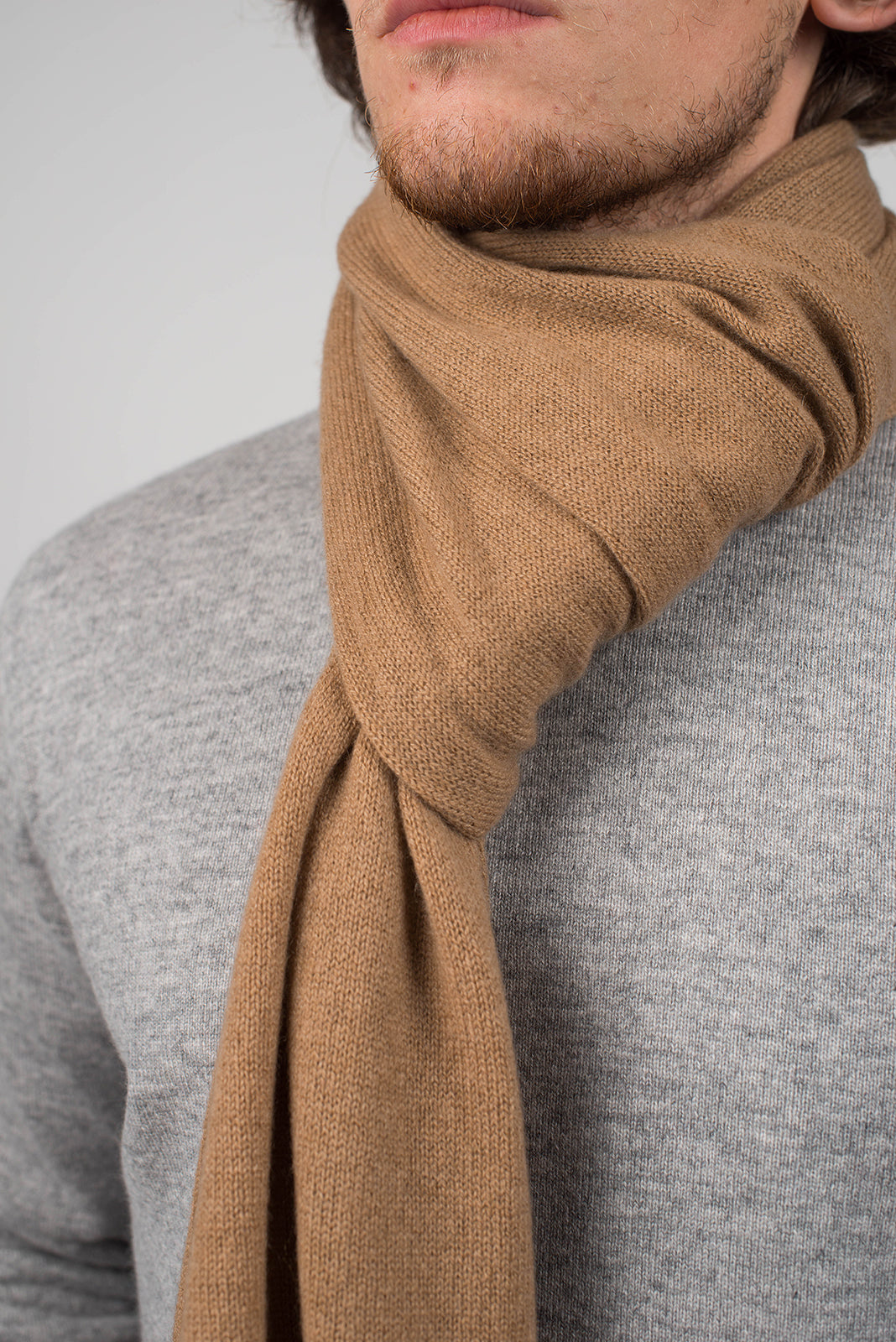 Men's wide 100% cashmere scarf, colour Camel, view 4 | Dalle Piane Cashmere