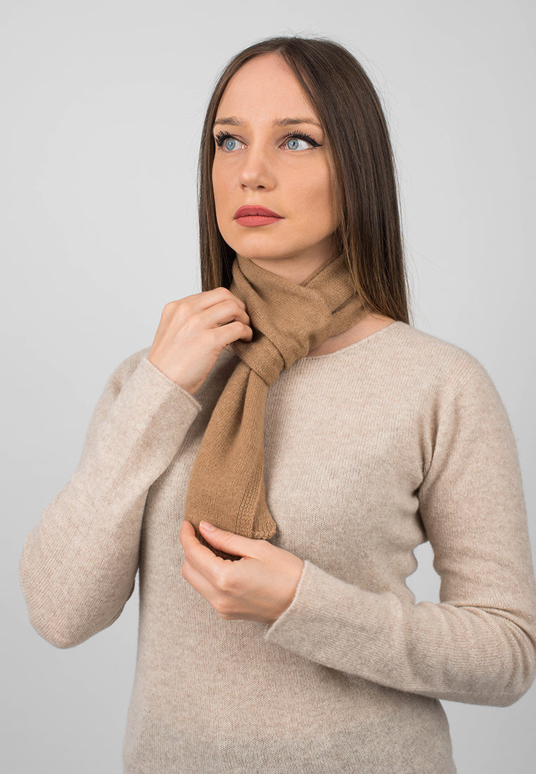 Women's 100% cashmere skinny scarf, colour Camel, view 3 | Dalle Piane Cashmere