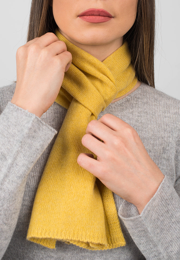 Women's 100% cashmere skinny scarf, colour Yellow, view 4 | Dalle Piane Cashmere
