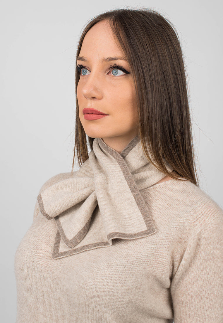 Women's reversible 100% cashmere neck warmer, colour Mink, view 4 | Dalle Piane Cashmere