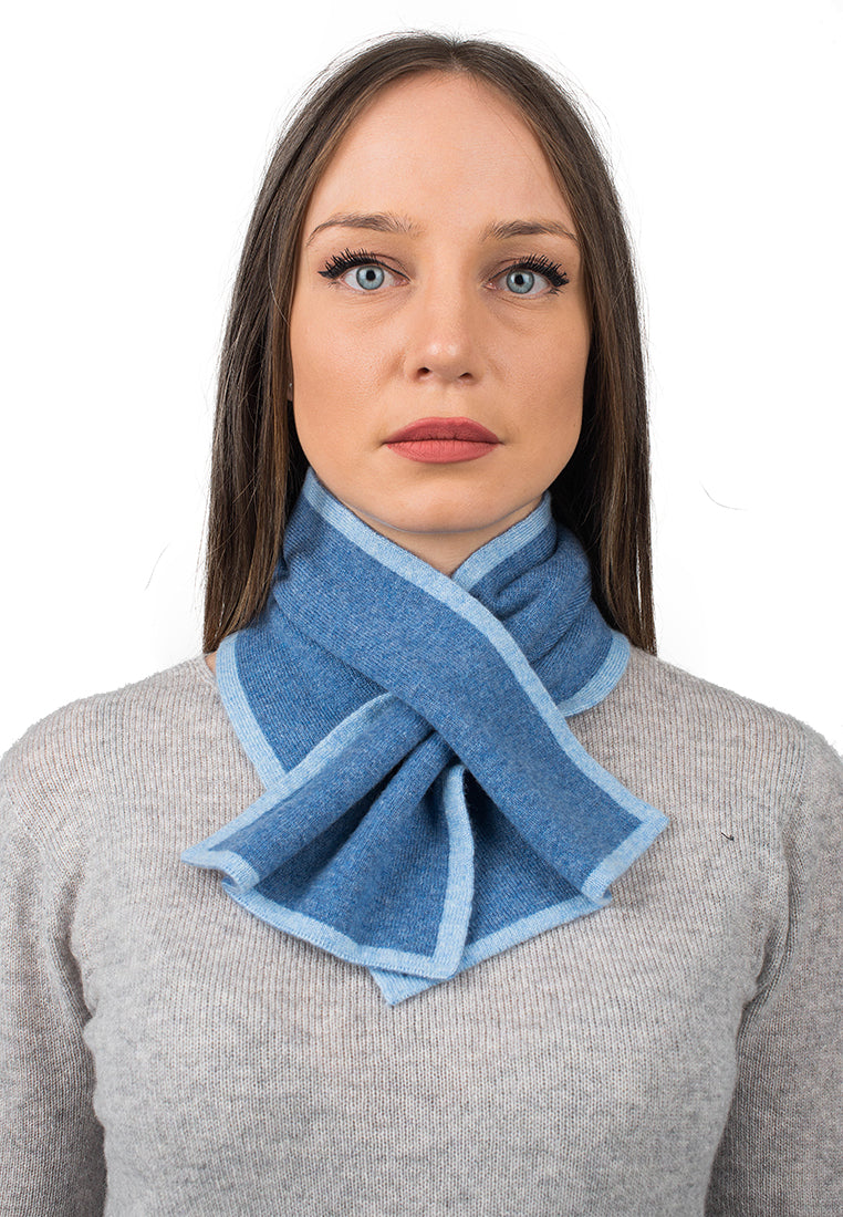 Women's reversible 100% cashmere neck warmer, colour Light Blue | Dalle Piane Cashmere