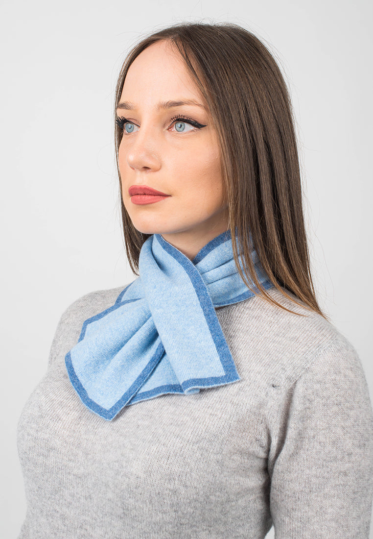 Women's reversible 100% cashmere neck warmer, colour Light Blue, view 4 | Dalle Piane Cashmere
