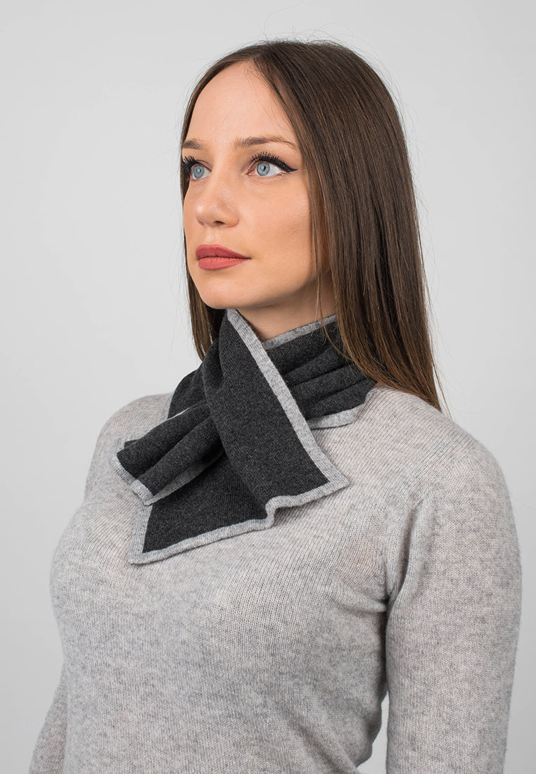 Women's reversible 100% cashmere neck warmer, colour Anthracite, view 2 | Dalle Piane Cashmere