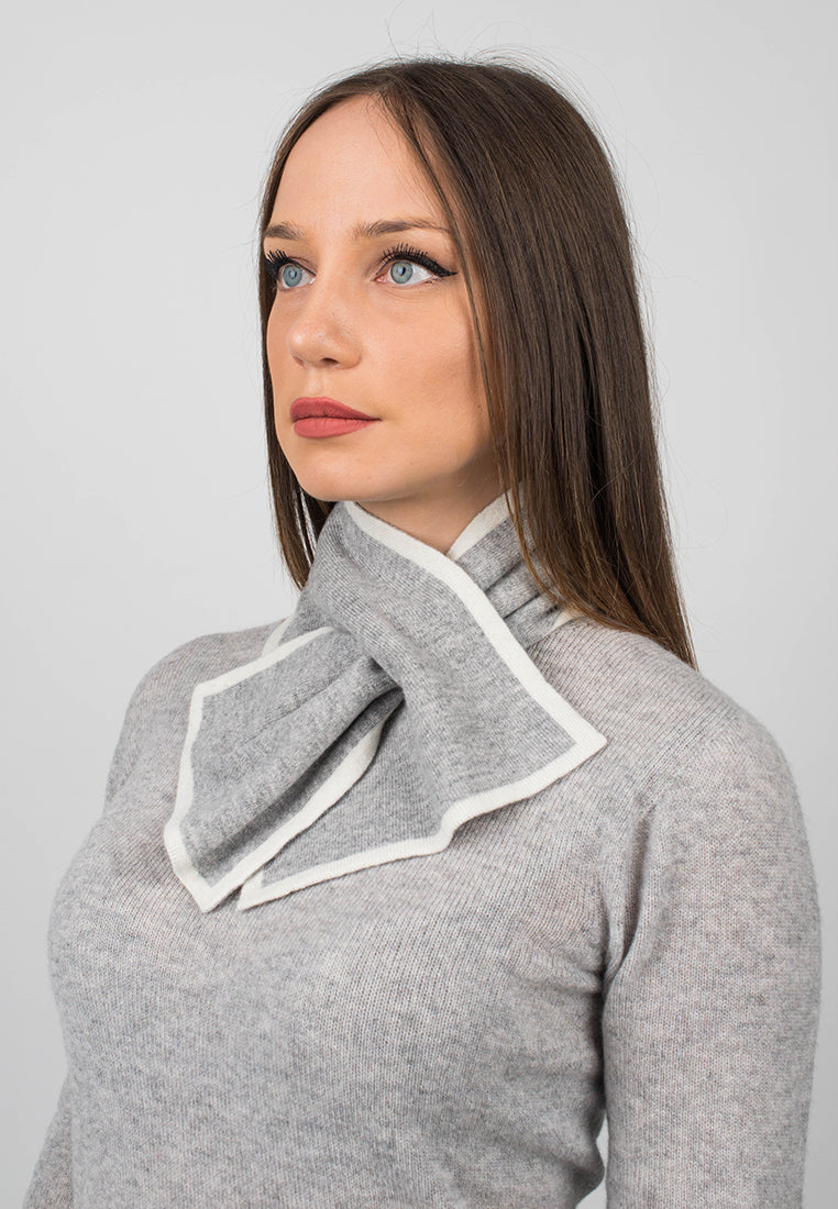 Women's reversible 100% cashmere neck warmer, colour Grey, view 2 | Dalle Piane Cashmere