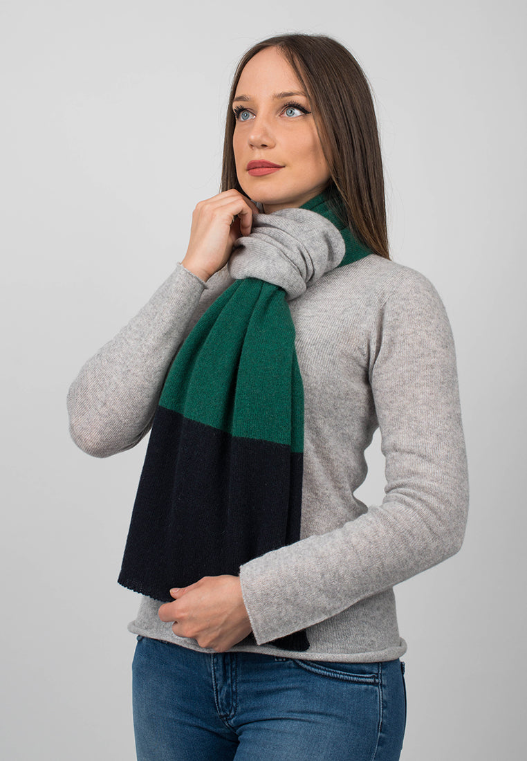 Women's three-colour 100% cashmere scarf, colour Blue-Green-Grey, view 4 | Dalle Piane Cashmere