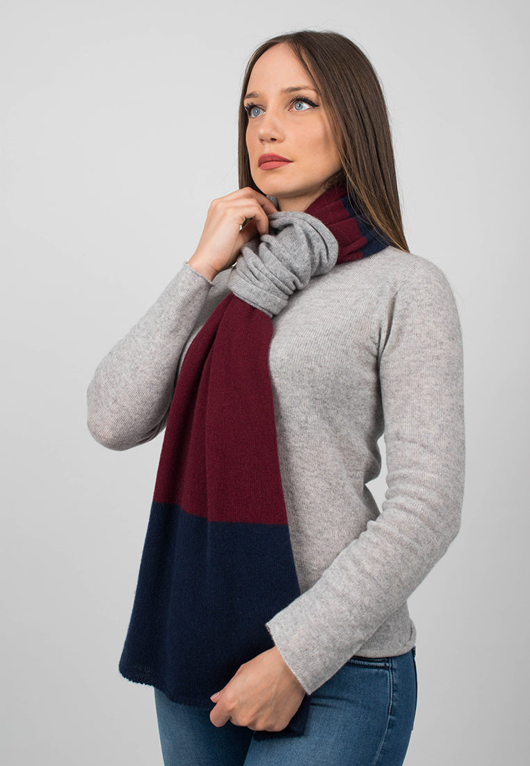 Women's three-colour 100% cashmere scarf, colour Blue-Bordeaux-Grey, view 4 | Dalle Piane Cashmere