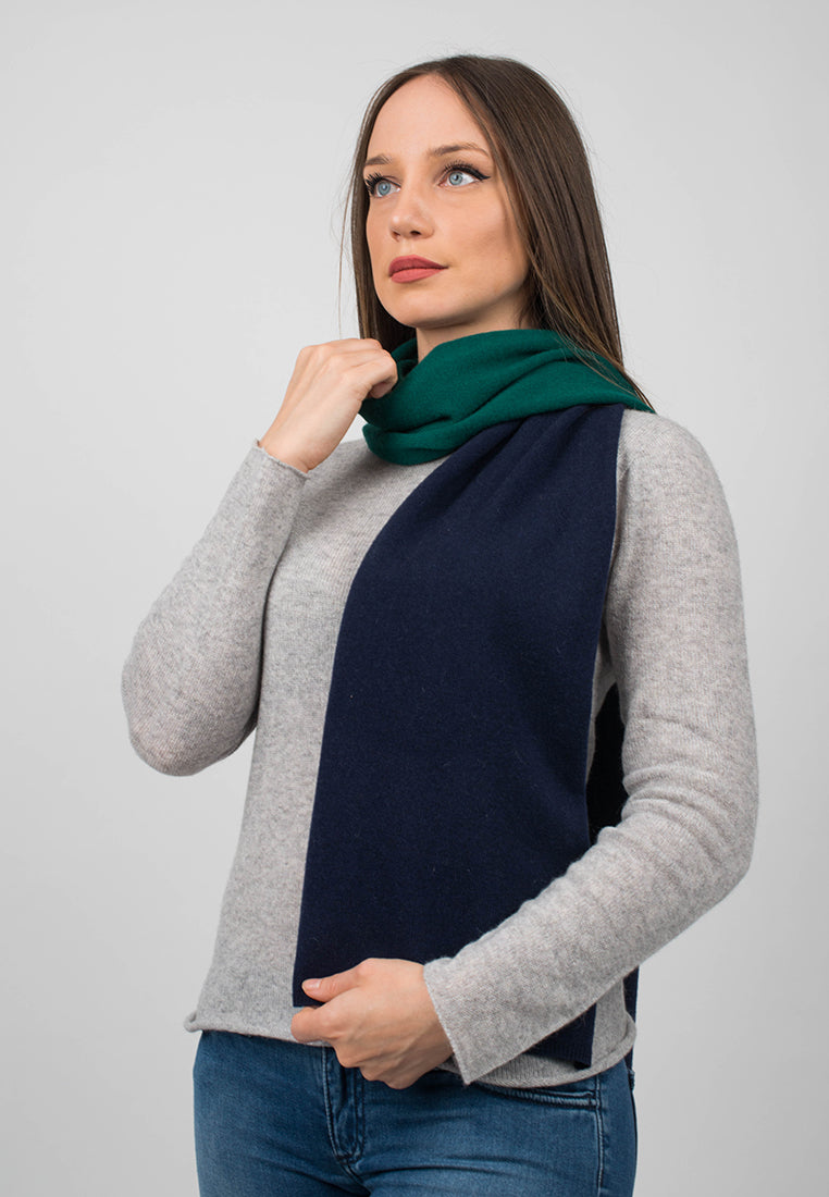 Women's two-tone 100% cashmere scarf, colour Blue-Green, view 3 | Dalle Piane Cashmere