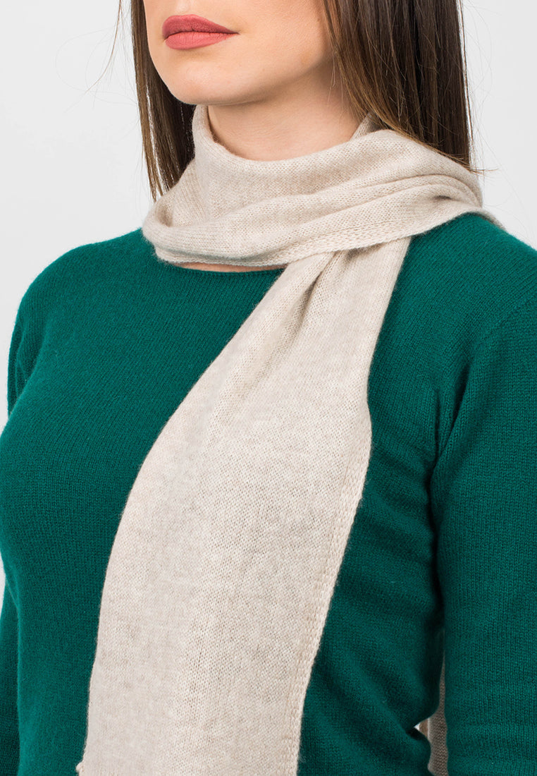 Women's 100% cashmere skinny scarf, colour Beige, view 3 | Dalle Piane Cashmere