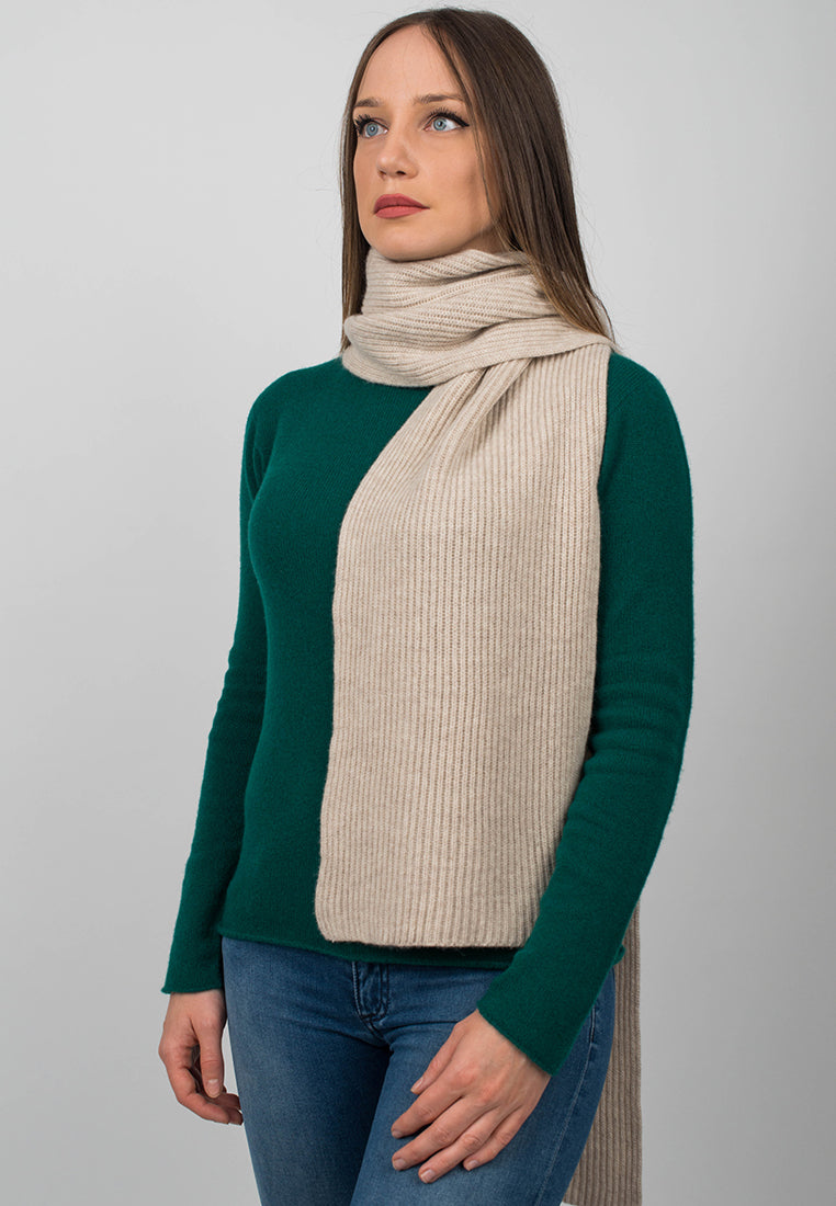 Women's fisherman's rib 100% cashmere scarf, colour Beige, view 2 | Dalle Piane Cashmere