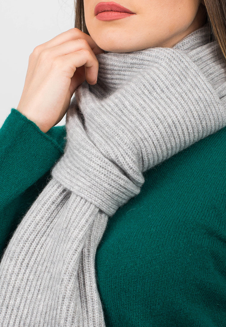 Women's fisherman's rib 100% cashmere scarf, colour Grey, view 3 | Dalle Piane Cashmere