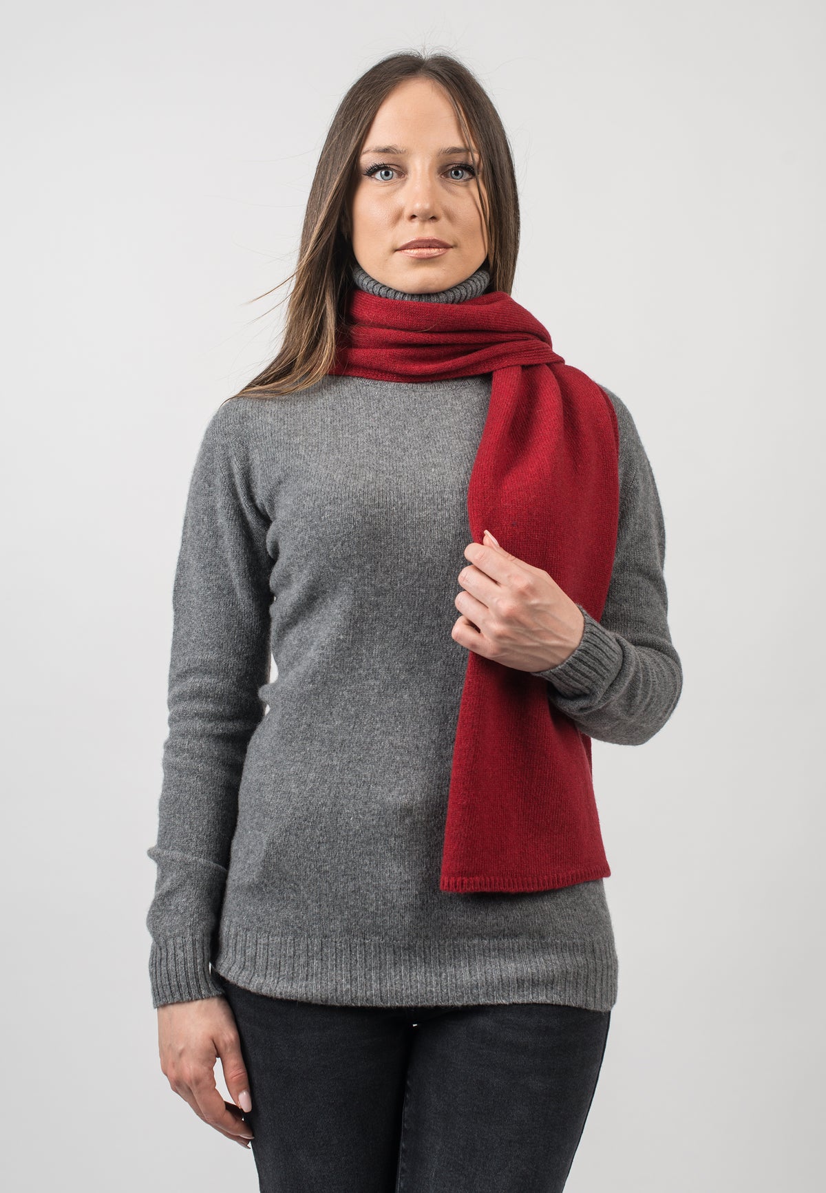 Women's recycled cashmere scarf, colour Red, view 2 | Dalle Piane Cashmere