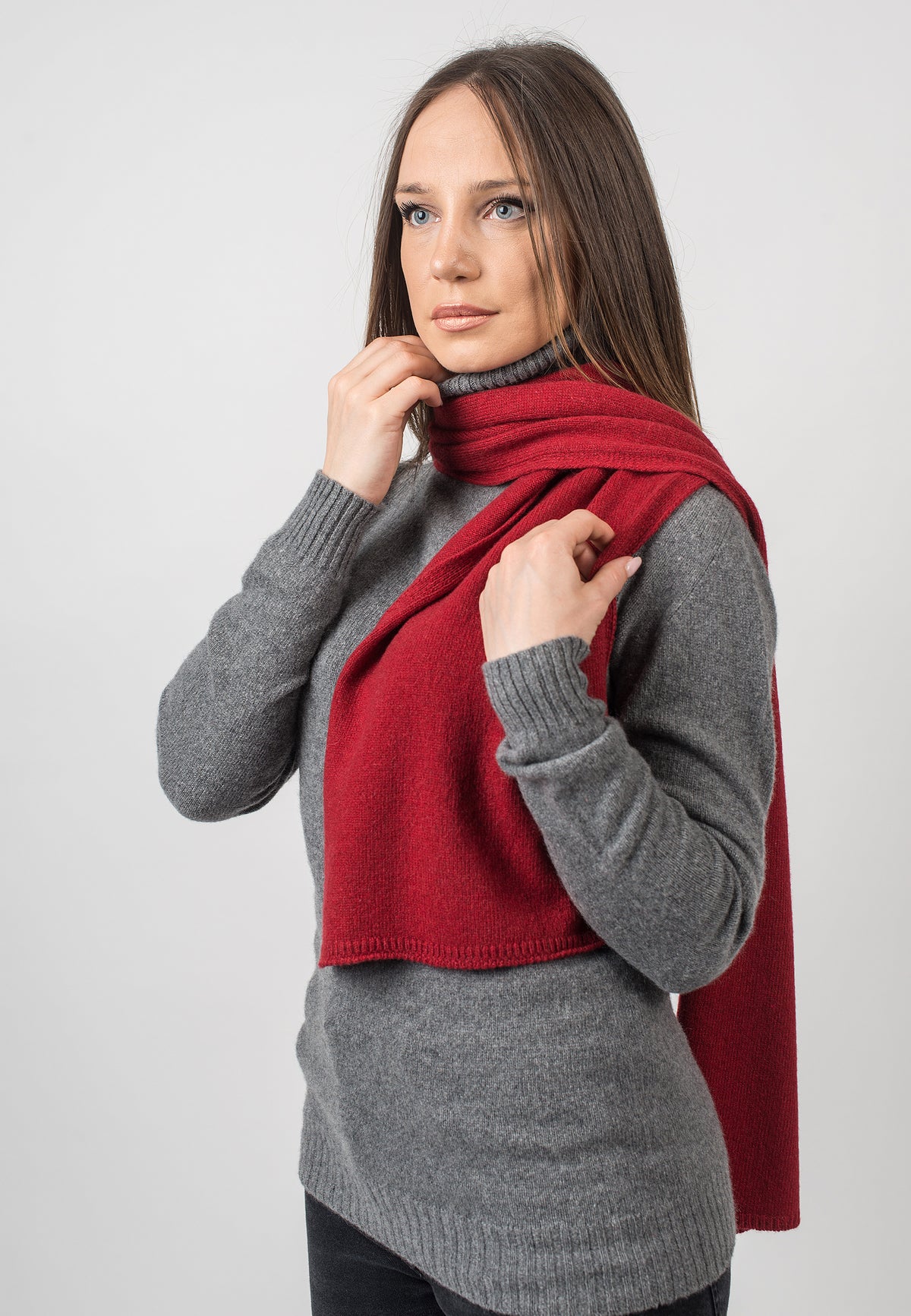 Women's recycled cashmere scarf, colour Red, view 3 | Dalle Piane Cashmere