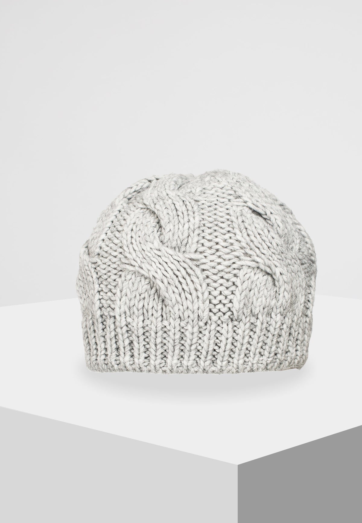 Women's cable-knit beanie, colour Grey, view 2 | Dalle Piane Cashmere