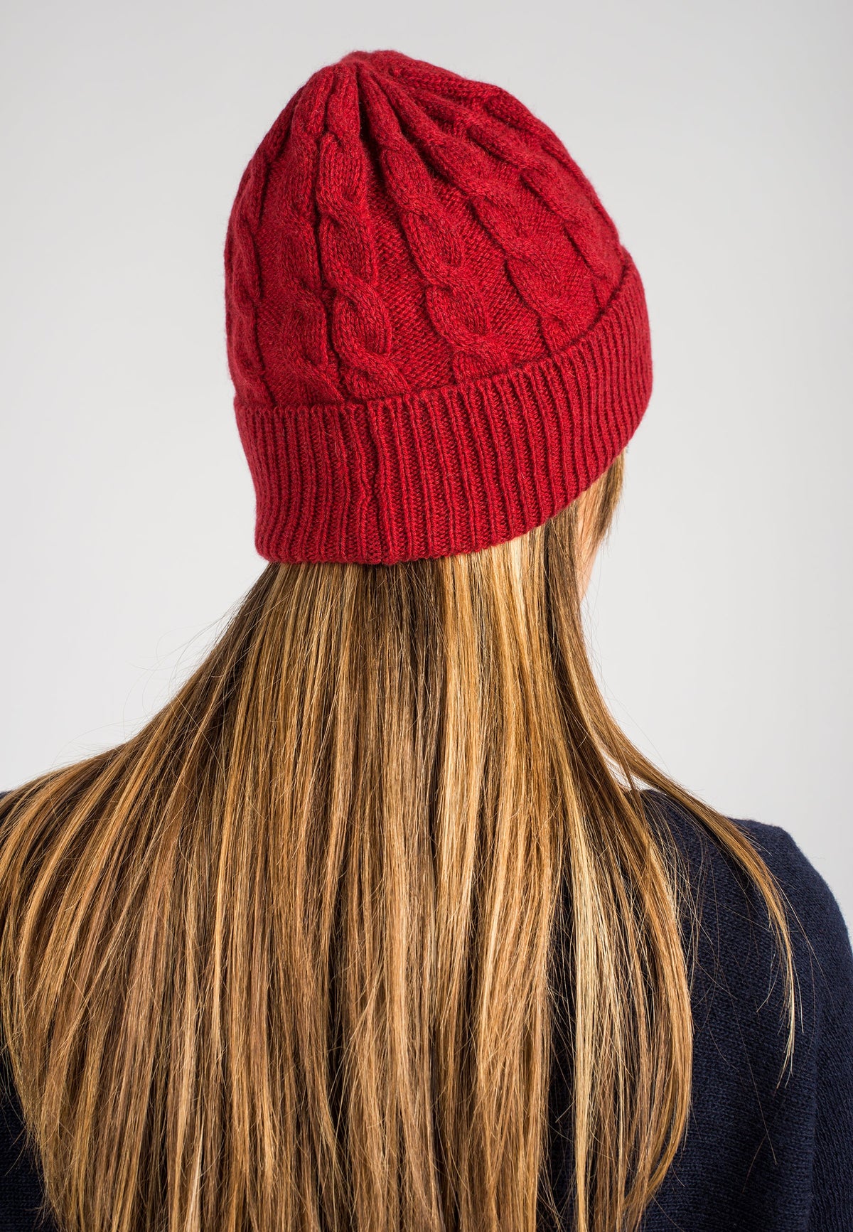 Cable-knit recycled cashmere beanie, colour Red, view 3 | Dalle Piane Cashmere