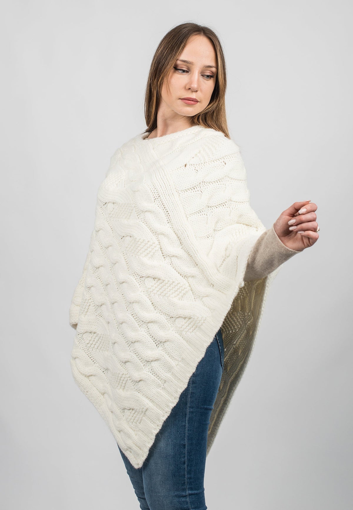 Cable-knit V-neck poncho, colour Cream, view 2 | Dalle Piane Cashmere