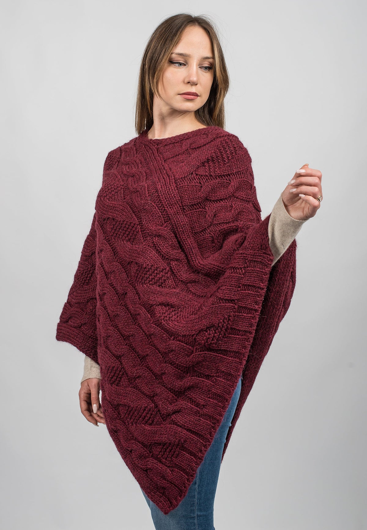 Cable-knit V-neck poncho, colour Bordeaux, view 2 | Dalle Piane Cashmere