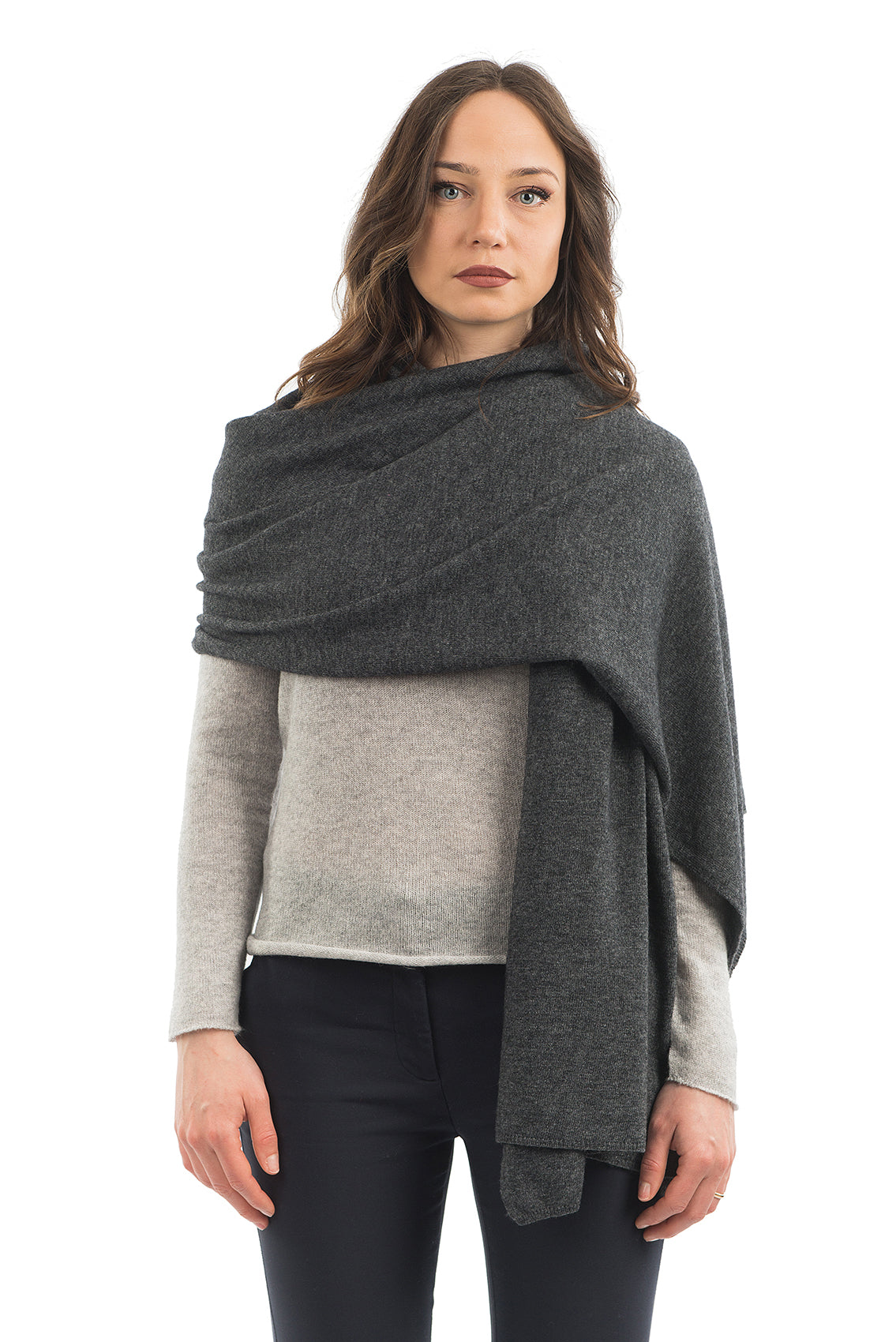 Women's cashmere blend wrap, colour Anthracite, view 2 | Dalle Piane Cashmere