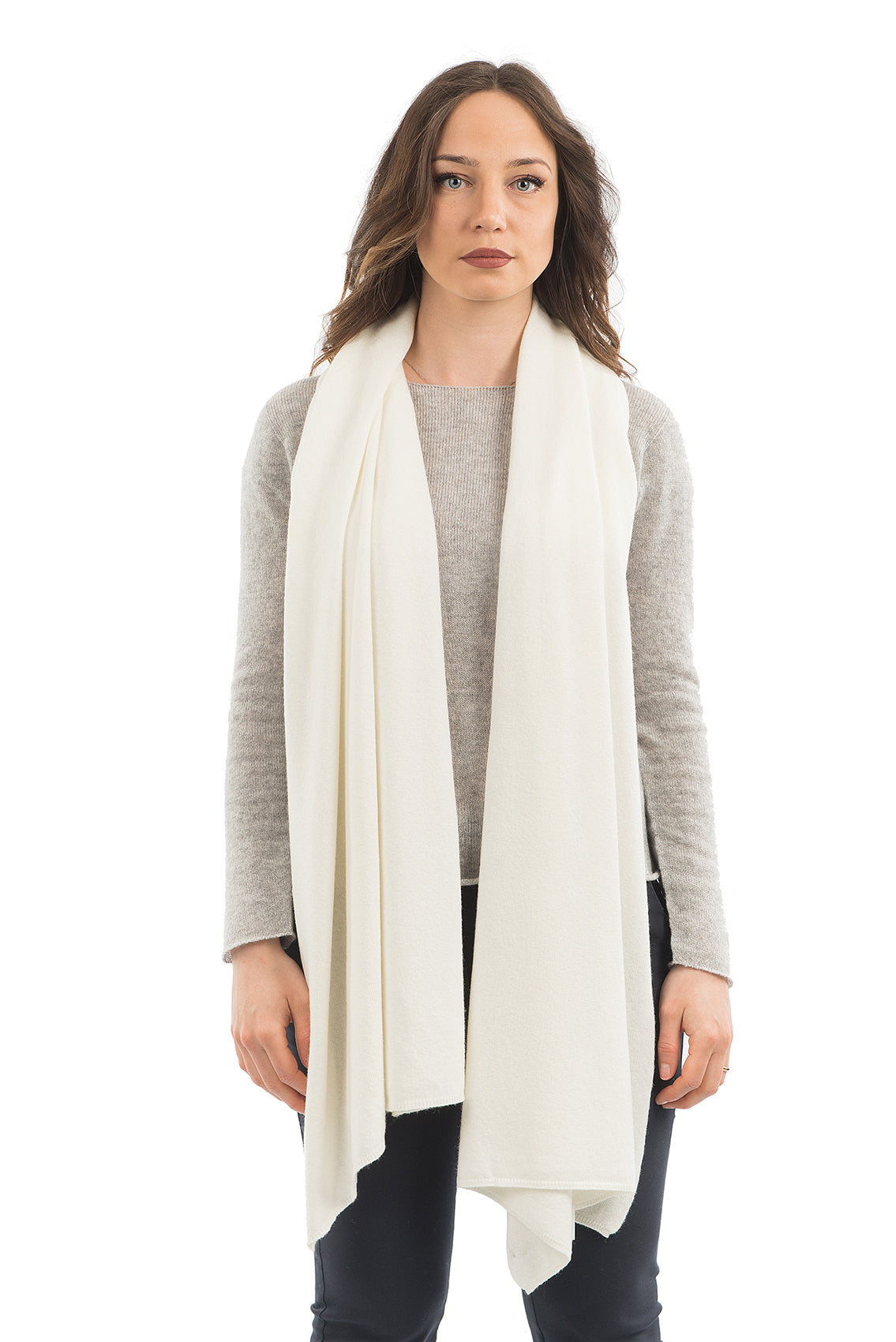 Women's cashmere blend wrap, colour Cream | Dalle Piane Cashmere