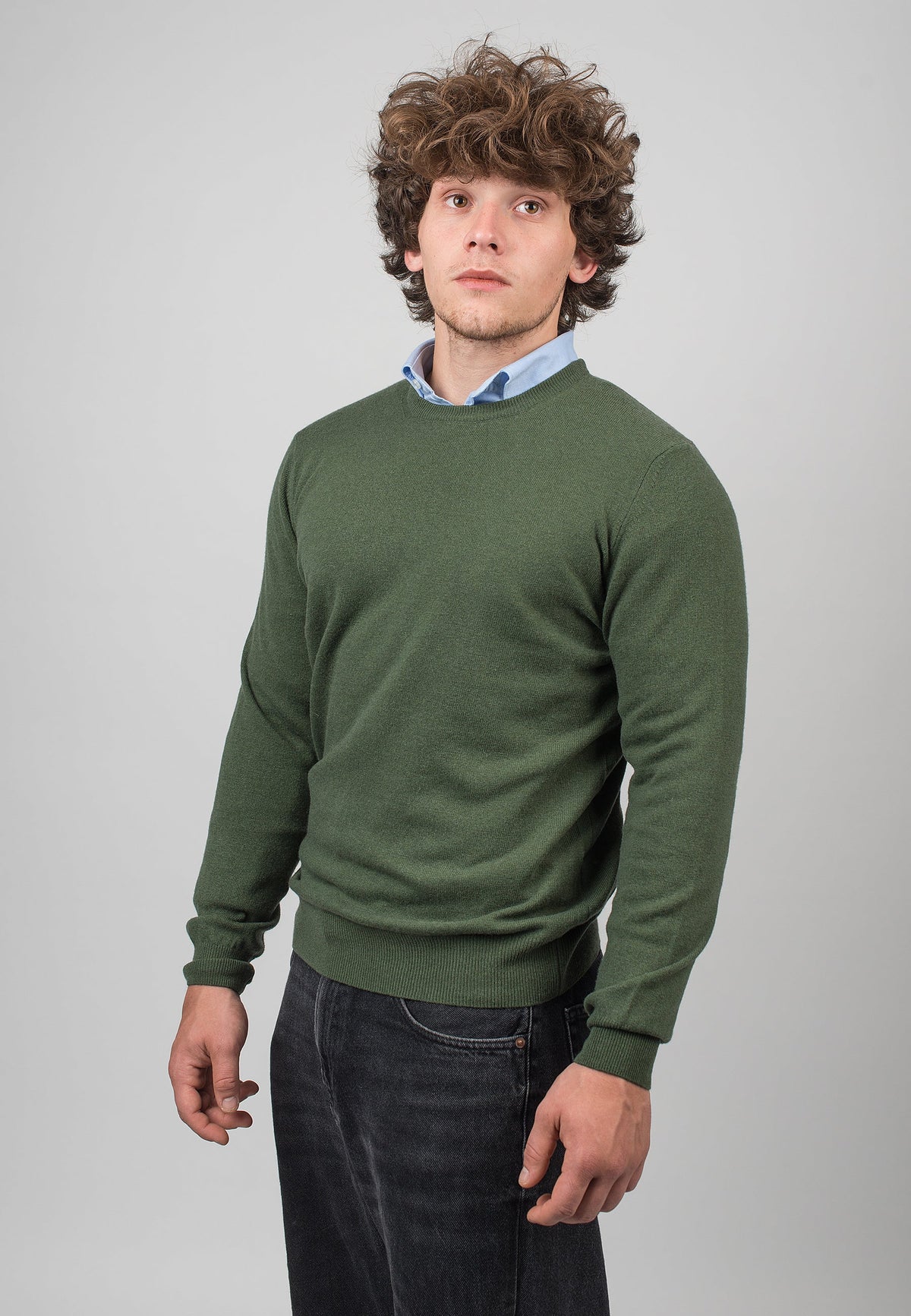 Men's cashmere blend crewneck, colour Olive, view 2 | Dalle Piane Cashmere