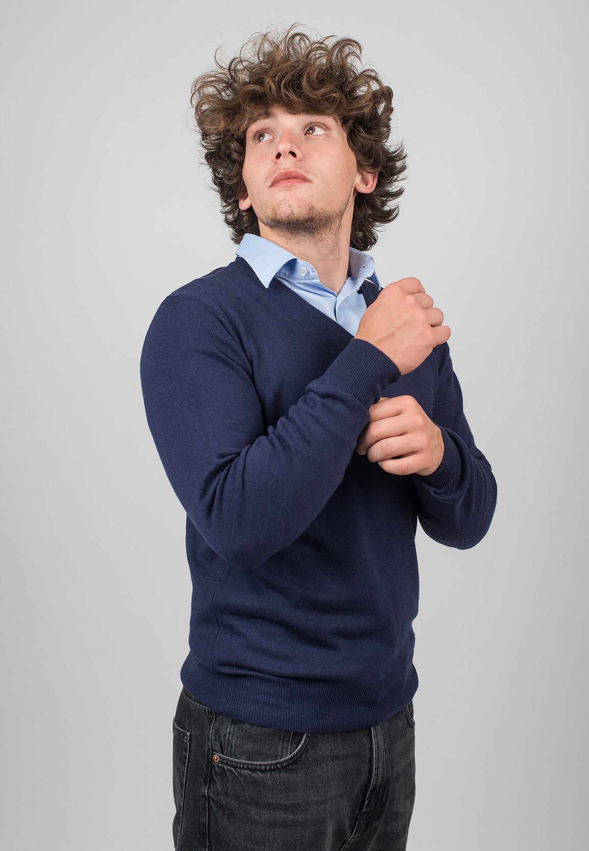 Men's cashmere blend V-neck, colour Blue, view 3 | Dalle Piane Cashmere