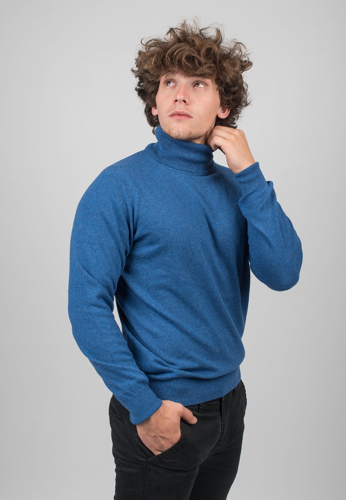 Men's cashmere blend turtleneck, colour Royal Blue, view 3 | Dalle Piane Cashmere