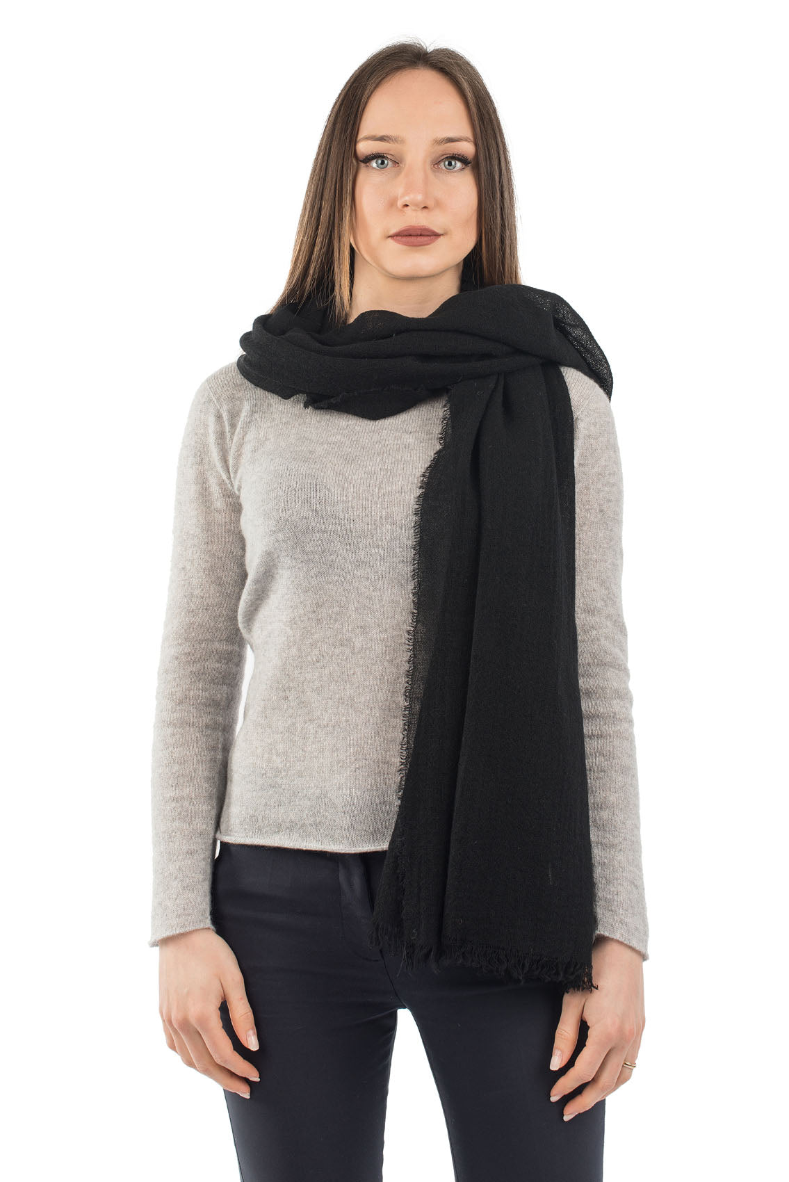 Women's 100% cashmere pashmina, colour Black, view 3 | Dalle Piane Cashmere