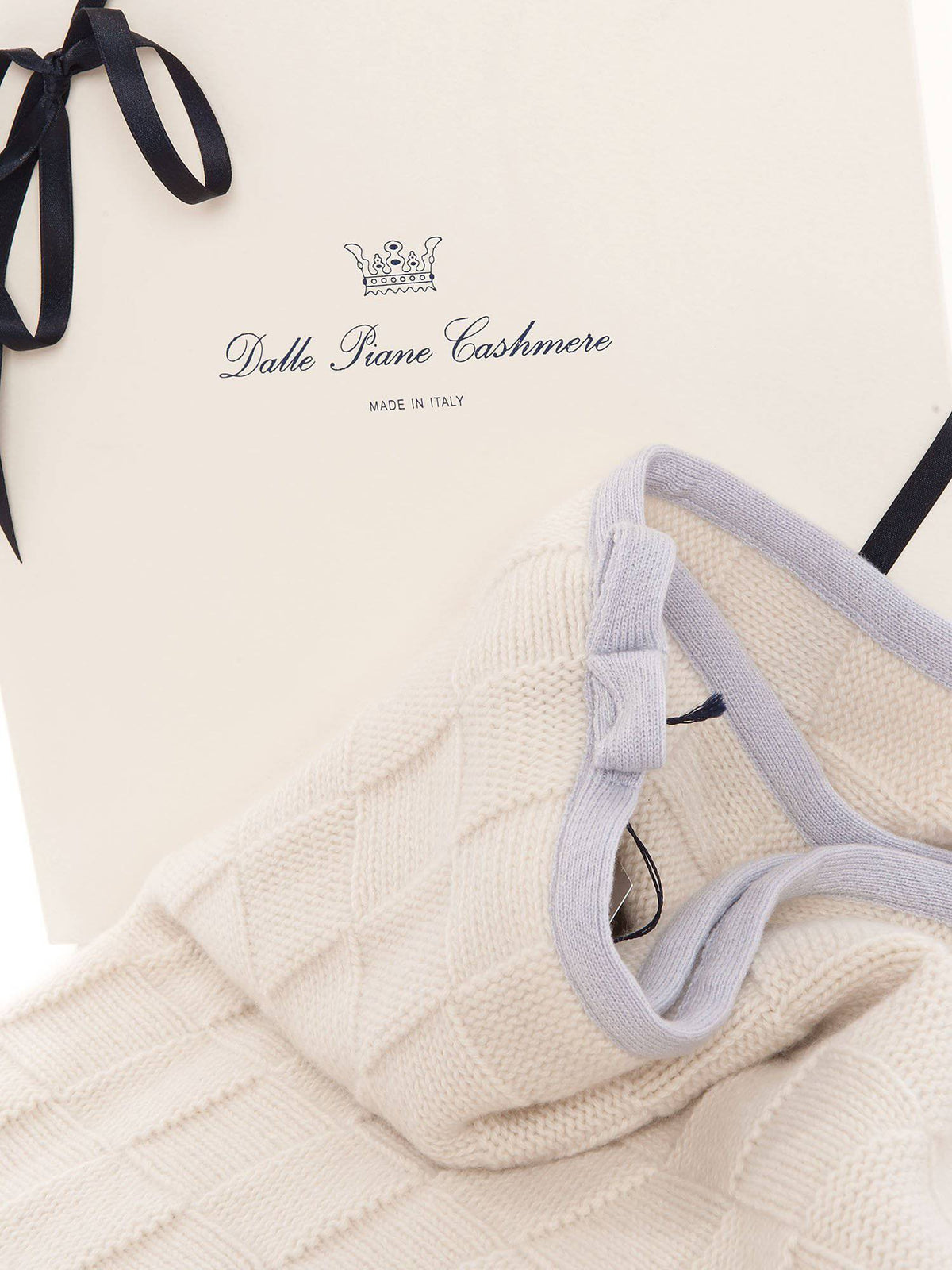 100% cashmere baby blanket with contrast edge, colour Sky, view 2 | Dalle Piane Cashmere