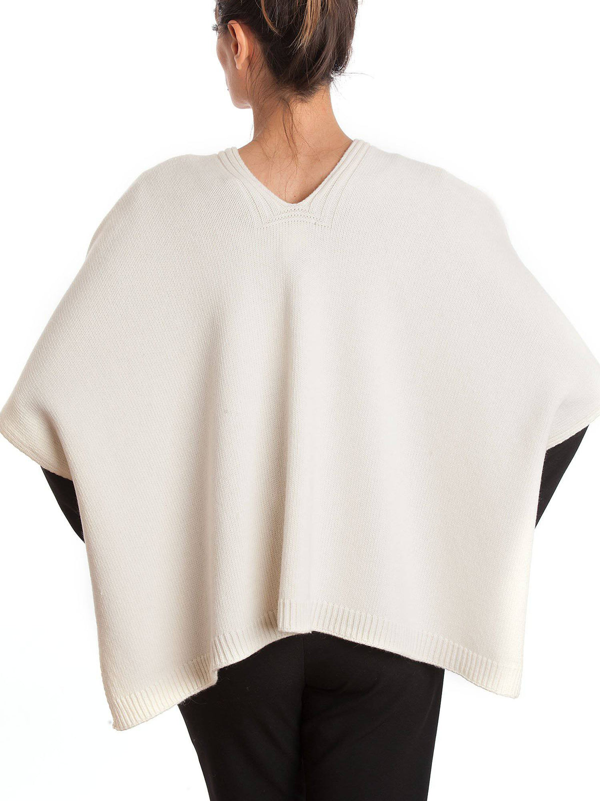 Cashmere blend cape with side buttons, colour Cream, view 3 | Dalle Piane Cashmere
