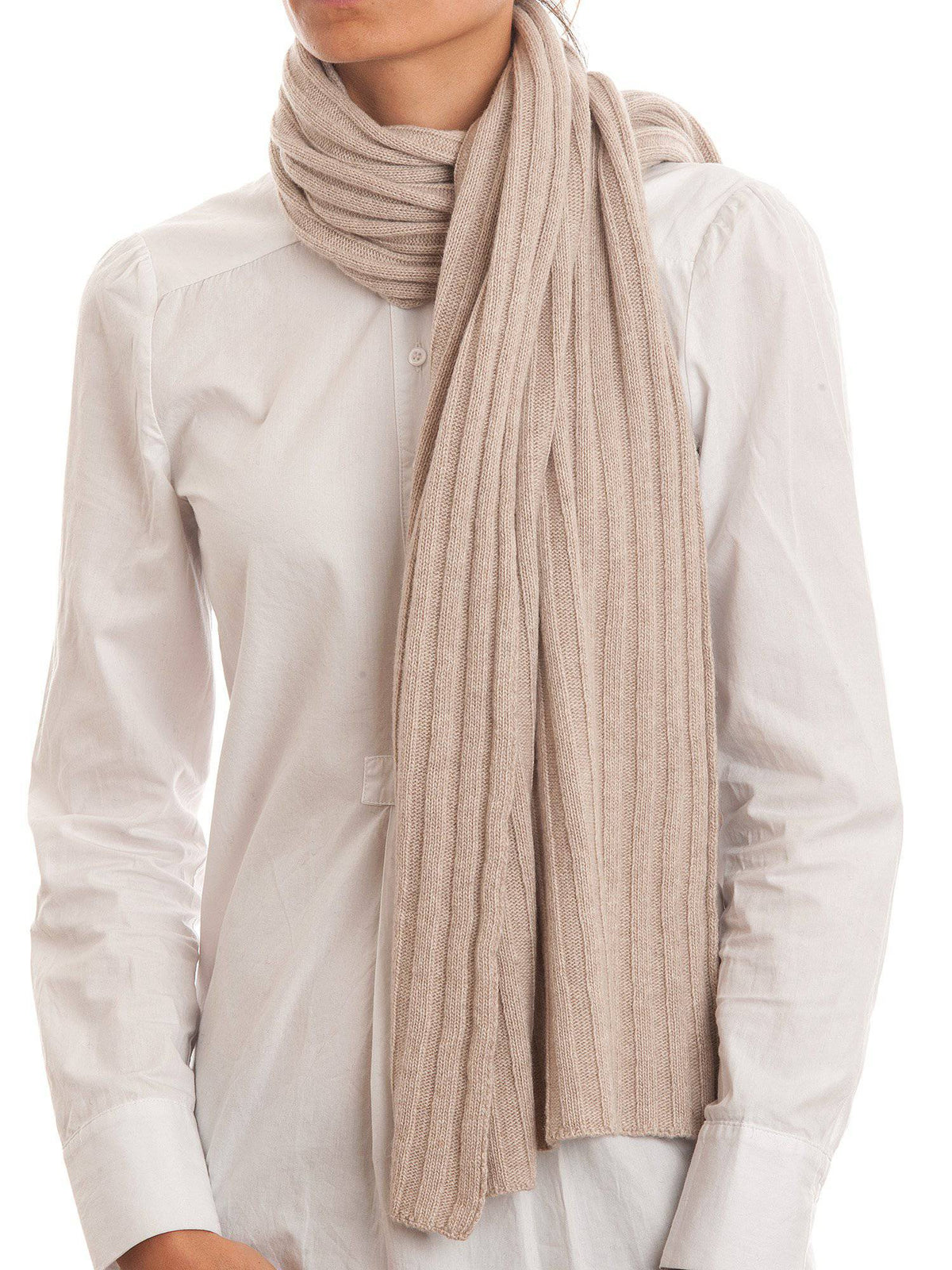 Cashmere blend scarf and beanie set, colour Beige, view 3 | Dalle Piane Cashmere