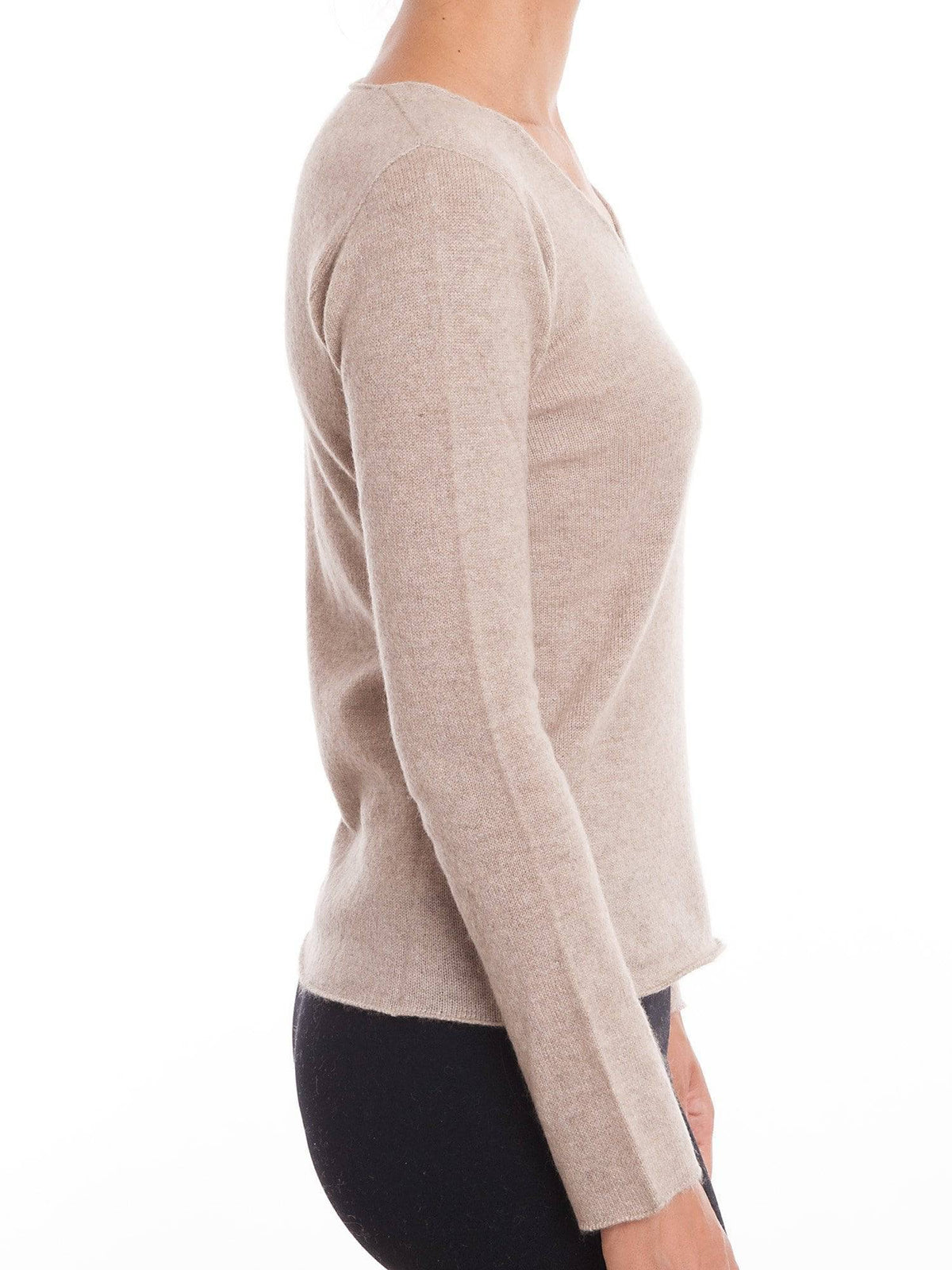 Women's 100% cashmere V-neck, colour Beige, view 5 | Dalle Piane Cashmere
