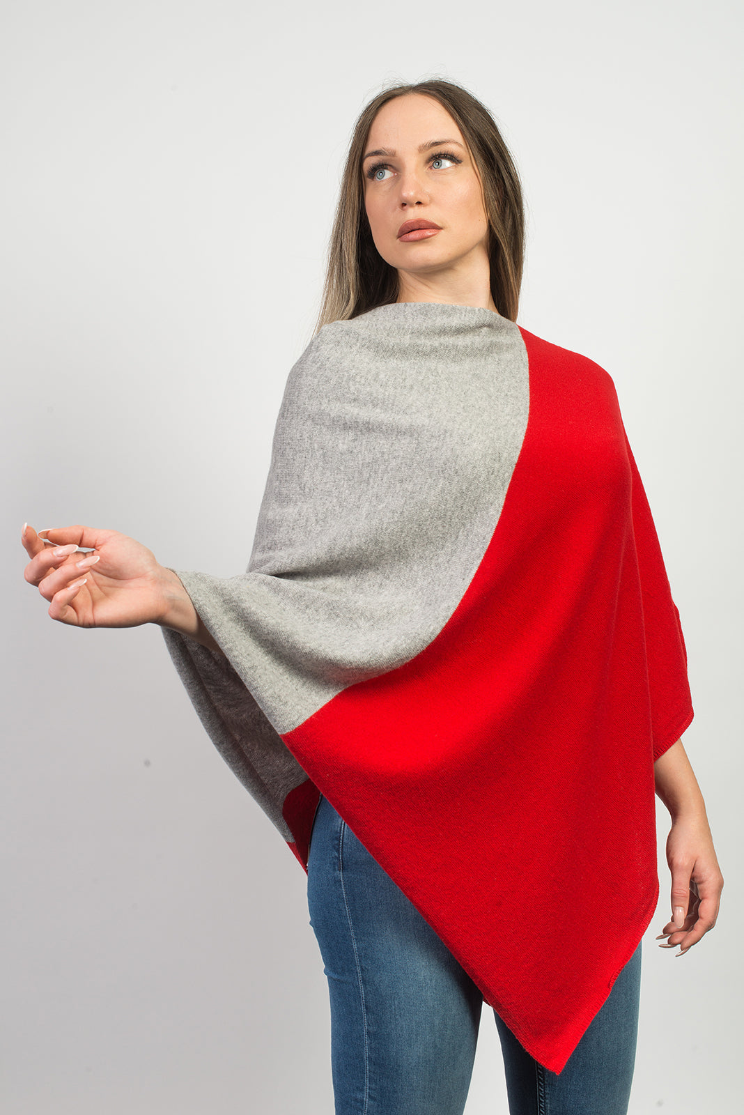 Two-tone 100% cashmere poncho, colour Red-Grey, view 2 | Dalle Piane Cashmere