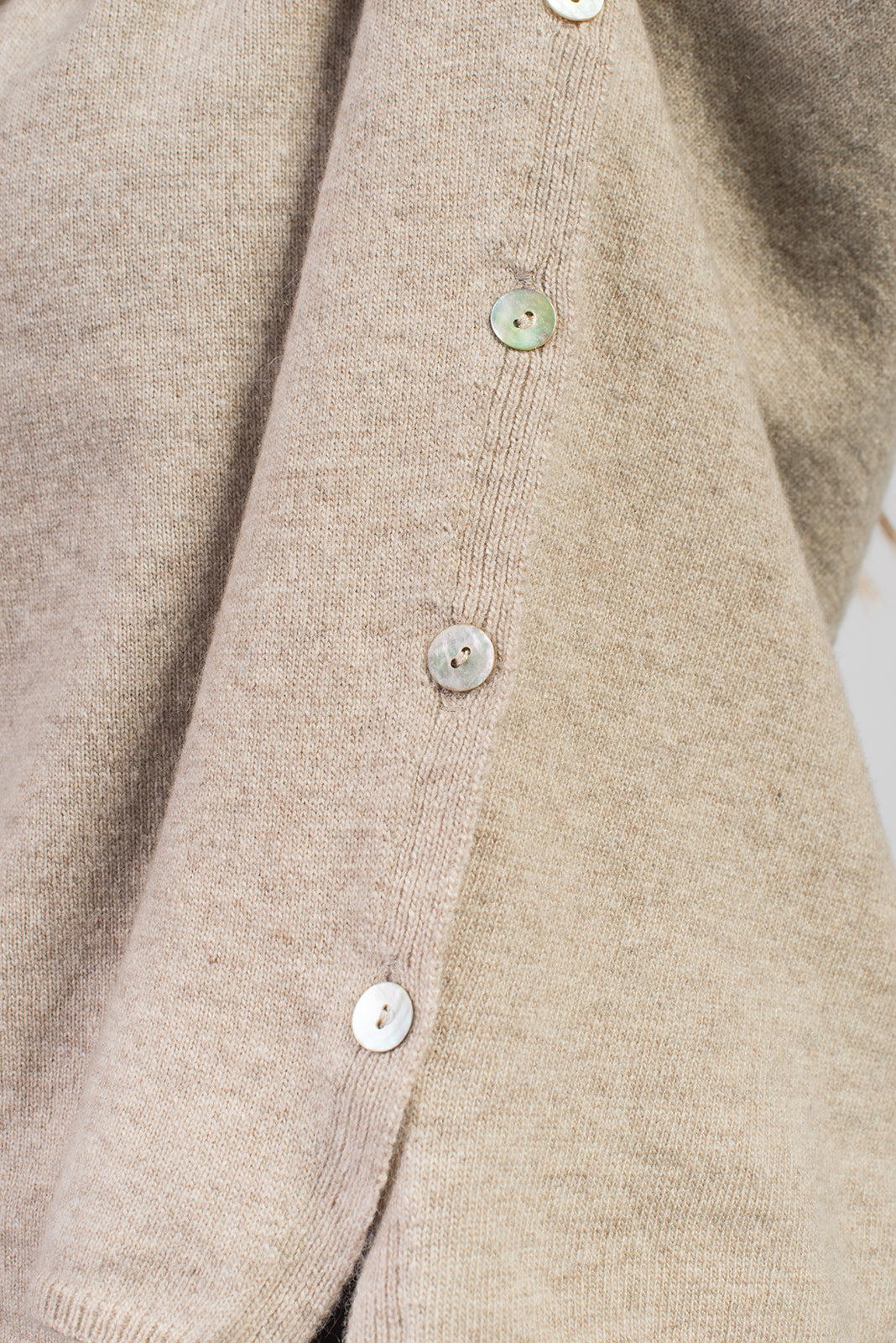 Women's cashmere blend crewneck with side buttons, colour Beige, view 4 | Dalle Piane Cashmere